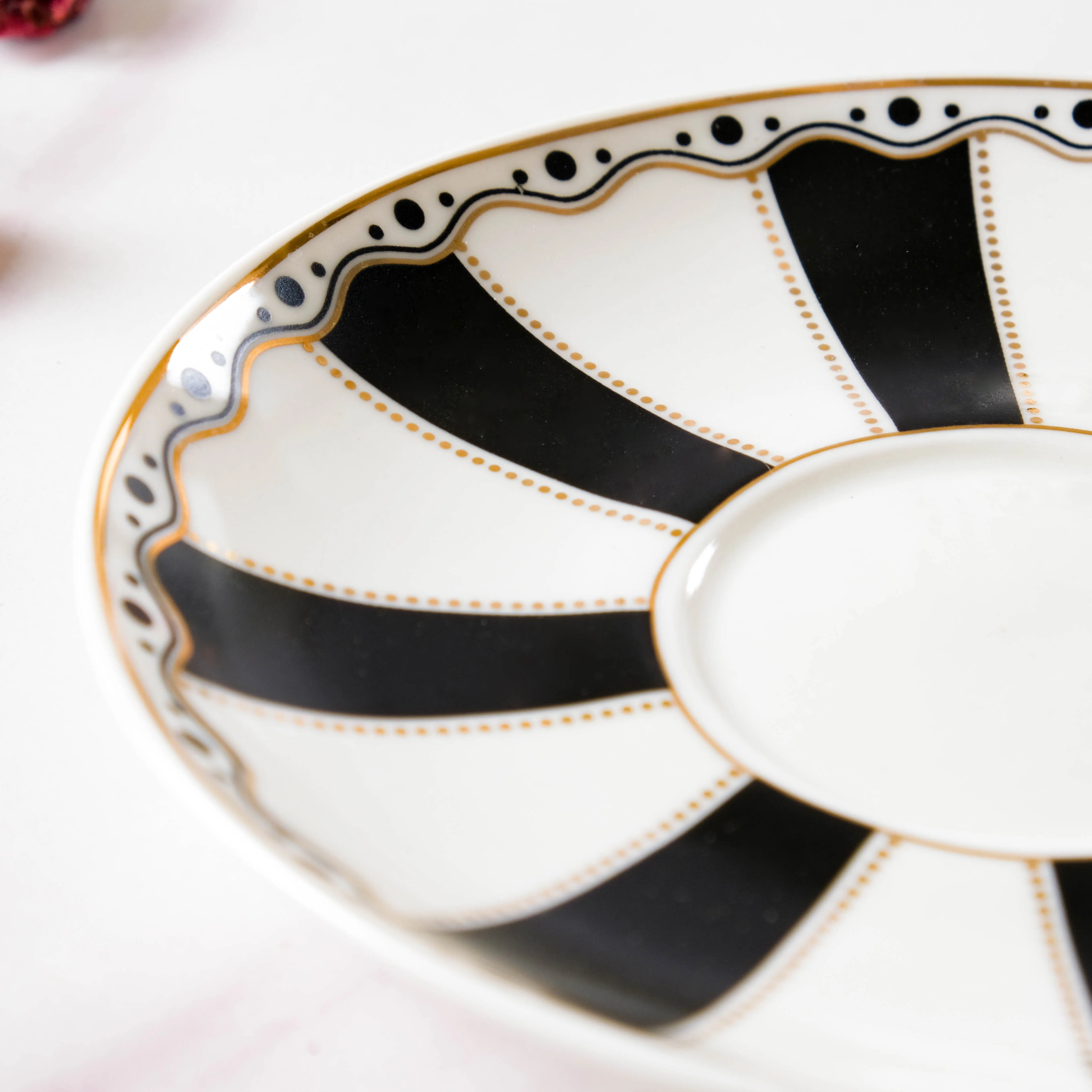 Opal Black Cup and Saucer Set 150 ml - Image 7