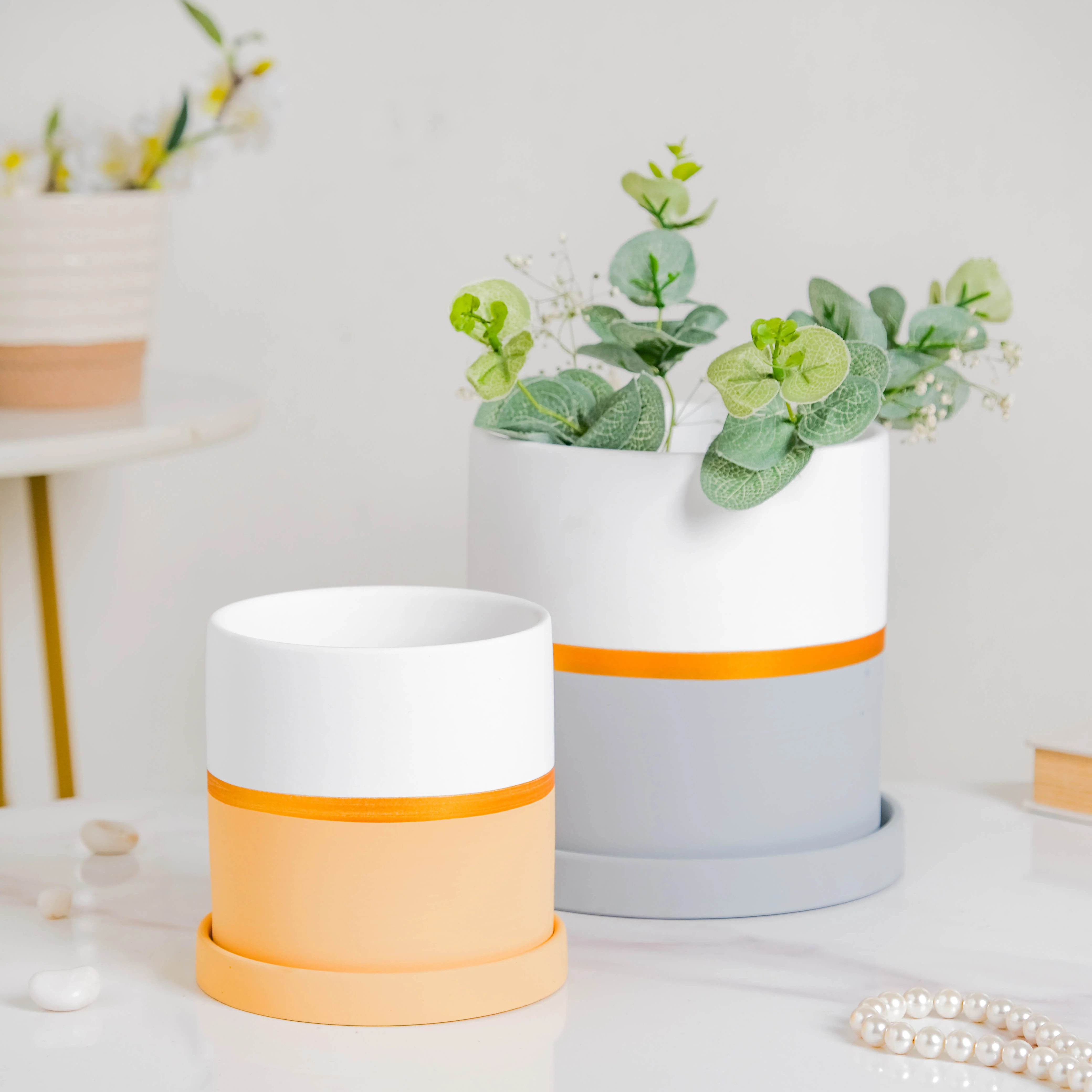 Orange And White Bicolour Pot With Plate - Image 4