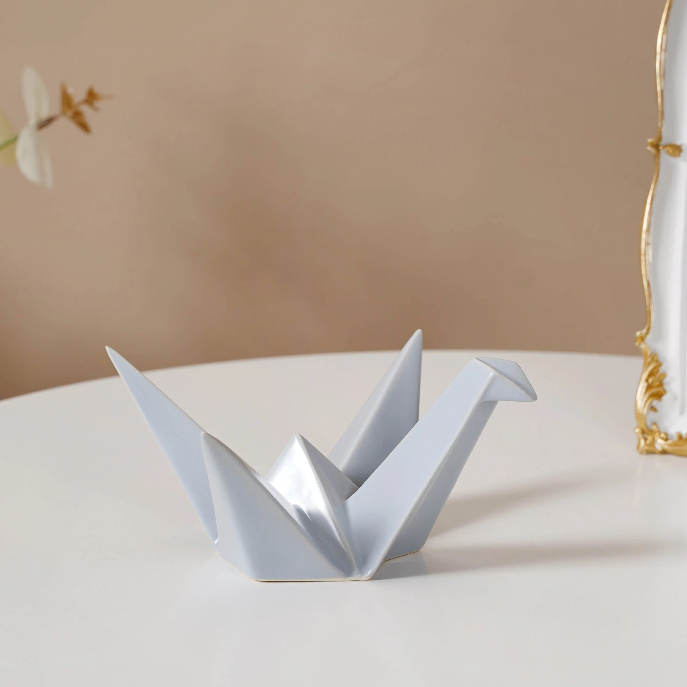 Origami Swan Decor - Image 9