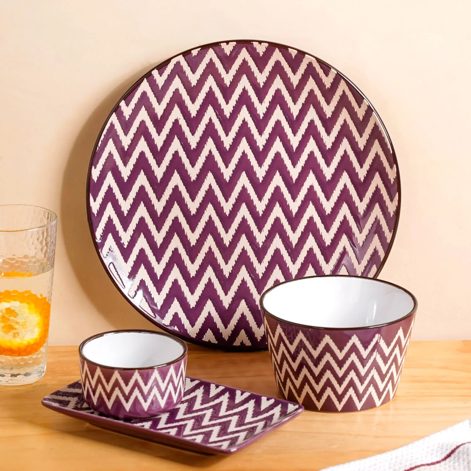 Oscilla Purple 16 Piece Premium Dinner Set For 4 - Image 2