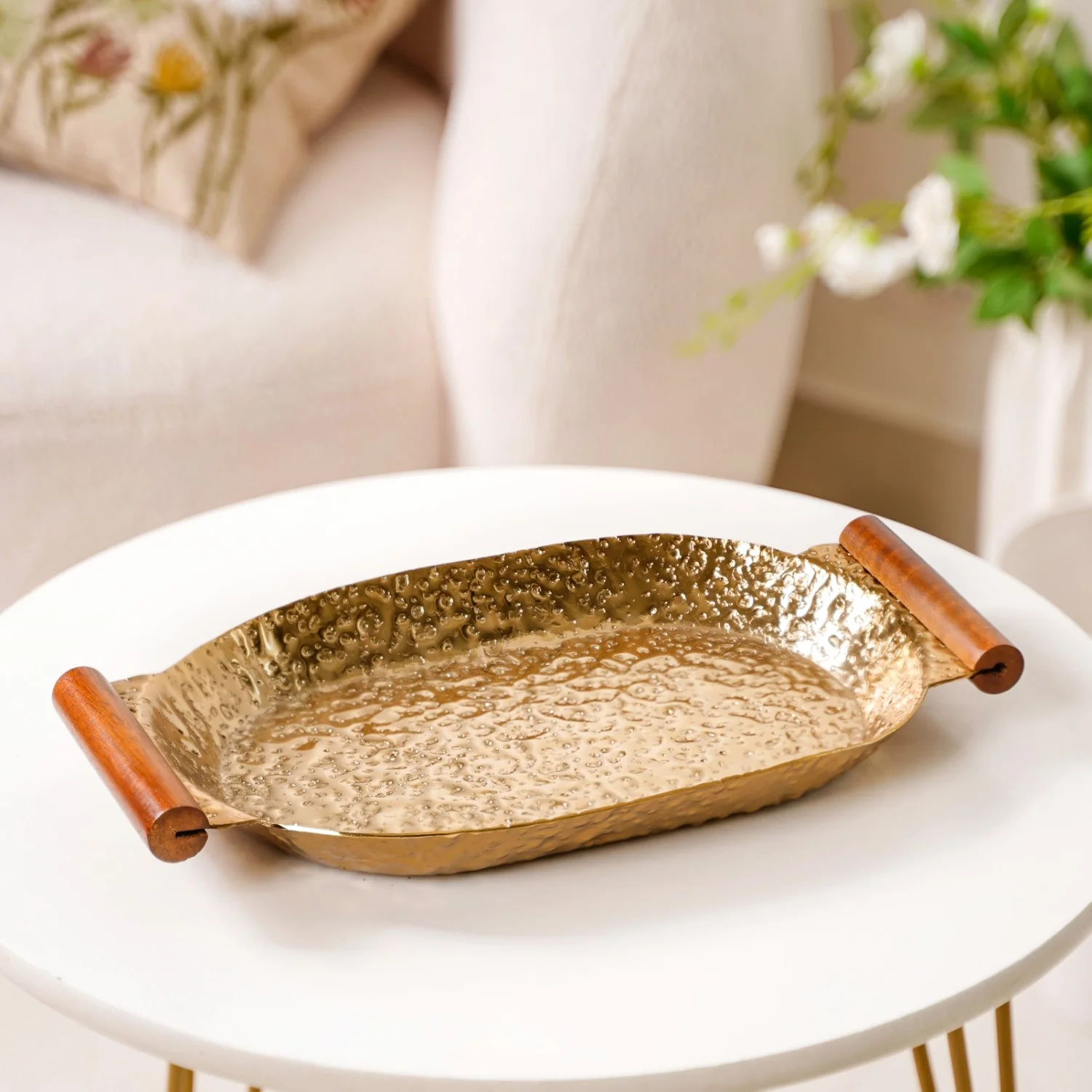 Oval Metal Tray With Wooden Handle Gold 13x8 Inch - Image 9