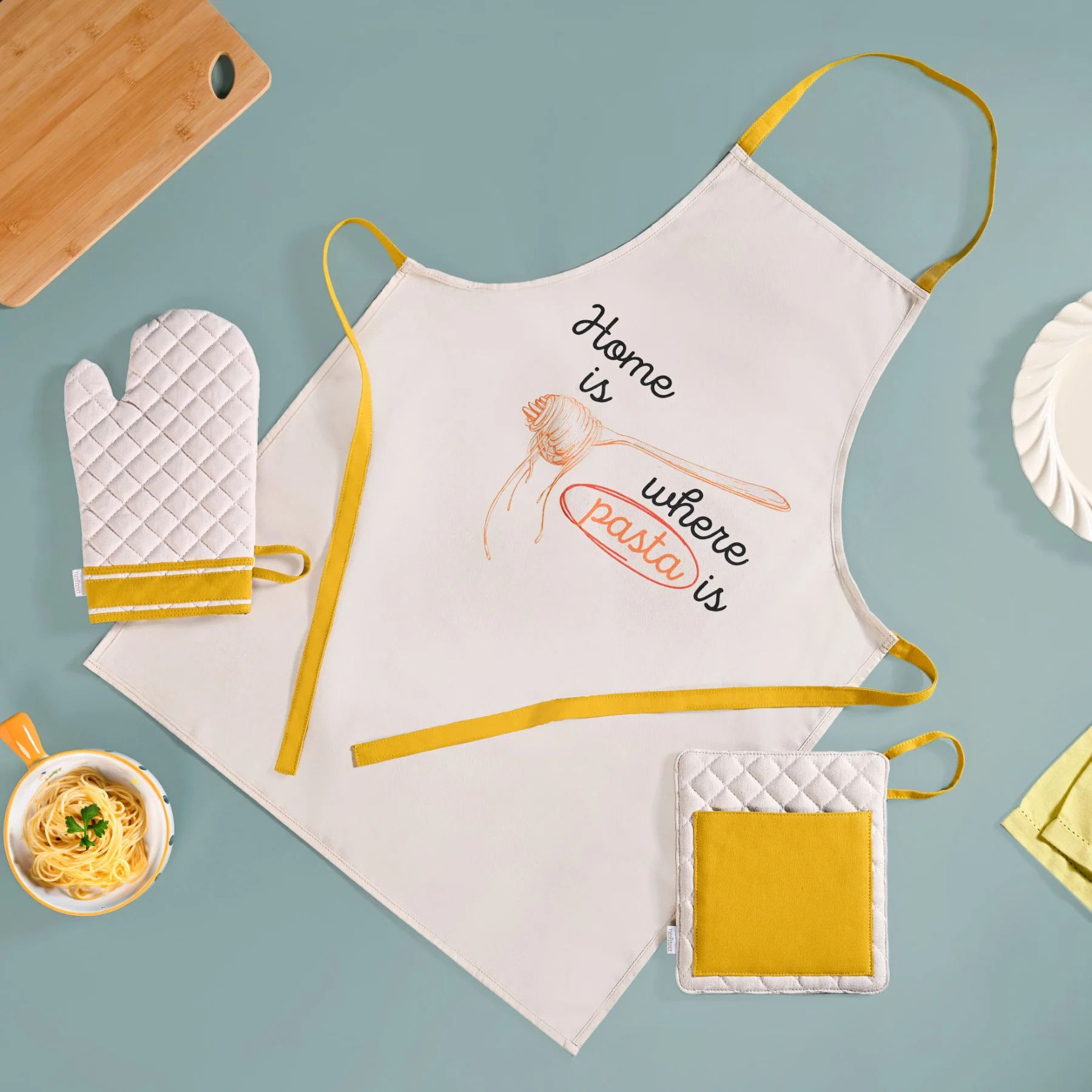 Pasta Lover Apron Mitten Pot Holder Set Of 3
