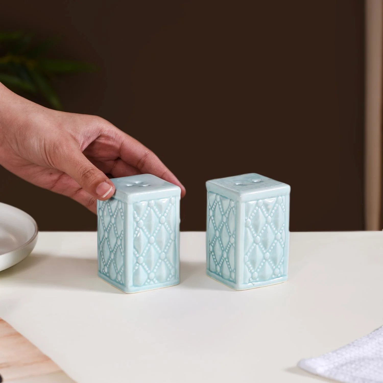 Pastel Blue Ceramic Salt And Pepper Shaker Set - Image 2