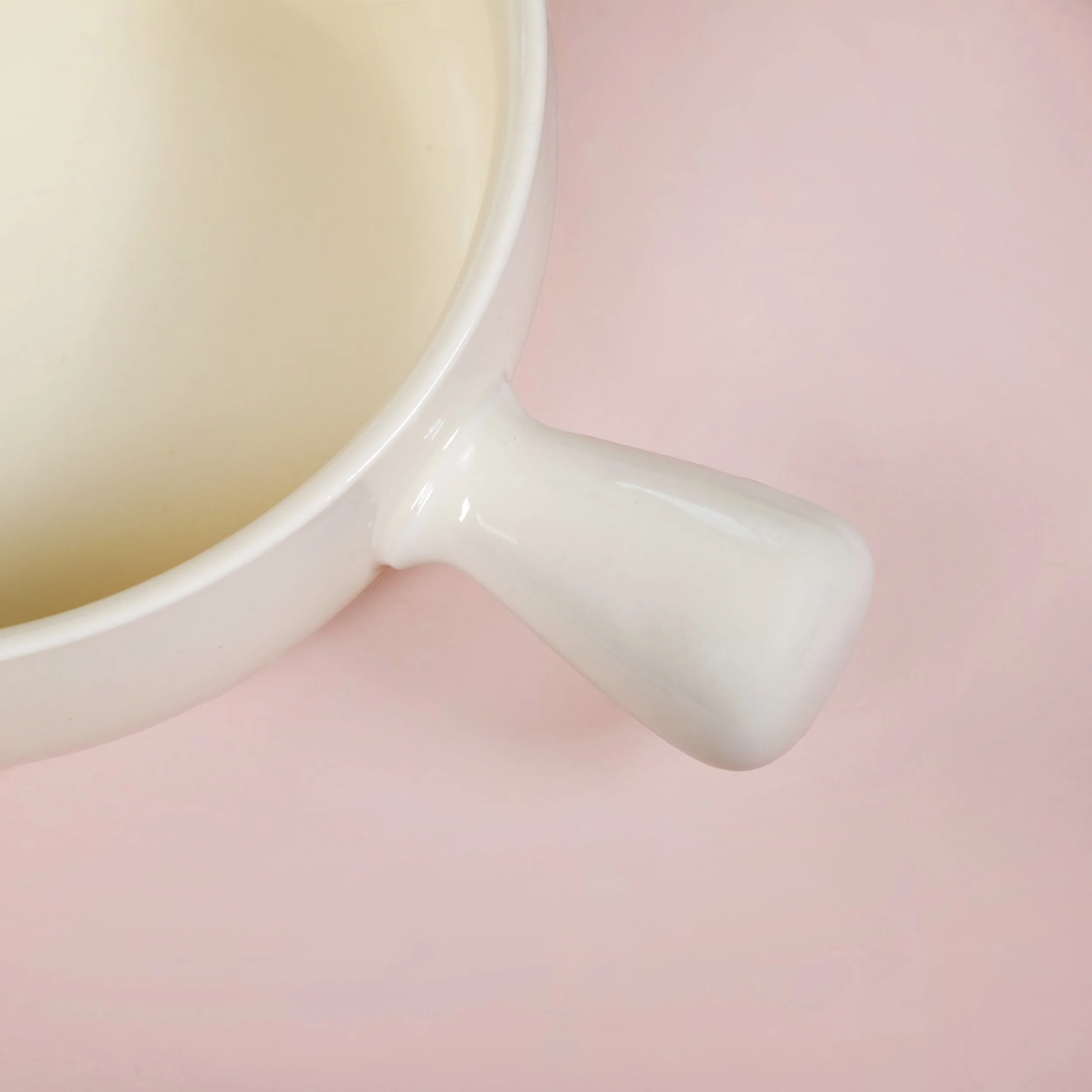 Pastel Cream Ceramic Bowl With Handle 700ml - Image 7