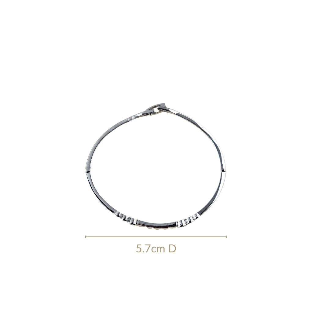 Patterned Diamond Silver Statement Bracelet - Image 3