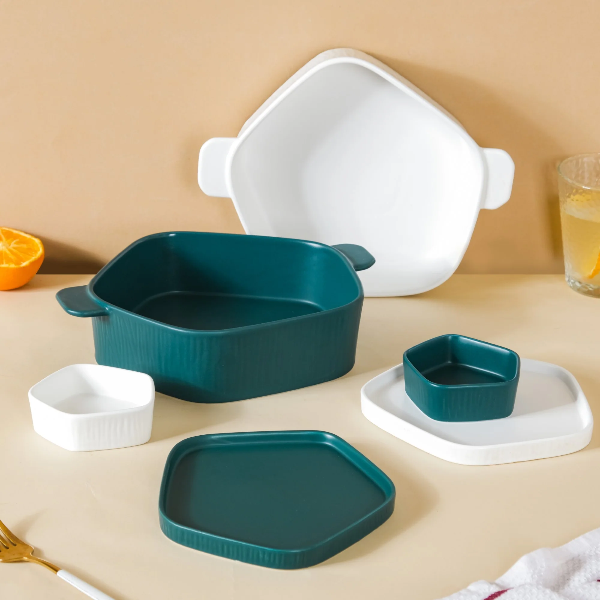 Pentagon Green & White 15 Piece Snack Set For 3 - Image 2