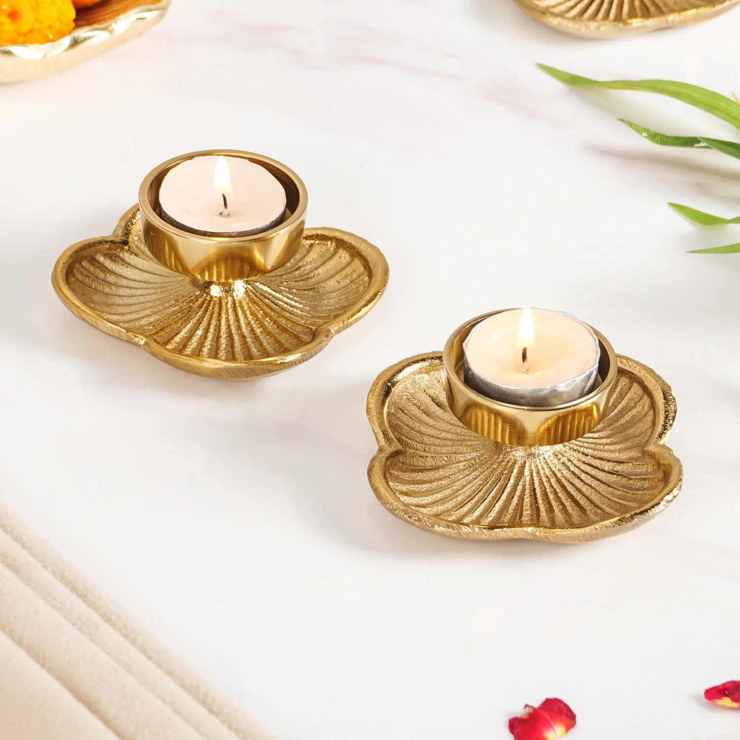 Petal Light Aluminium Tealight Candle Holder Set Of 2 In Festive Gift Box