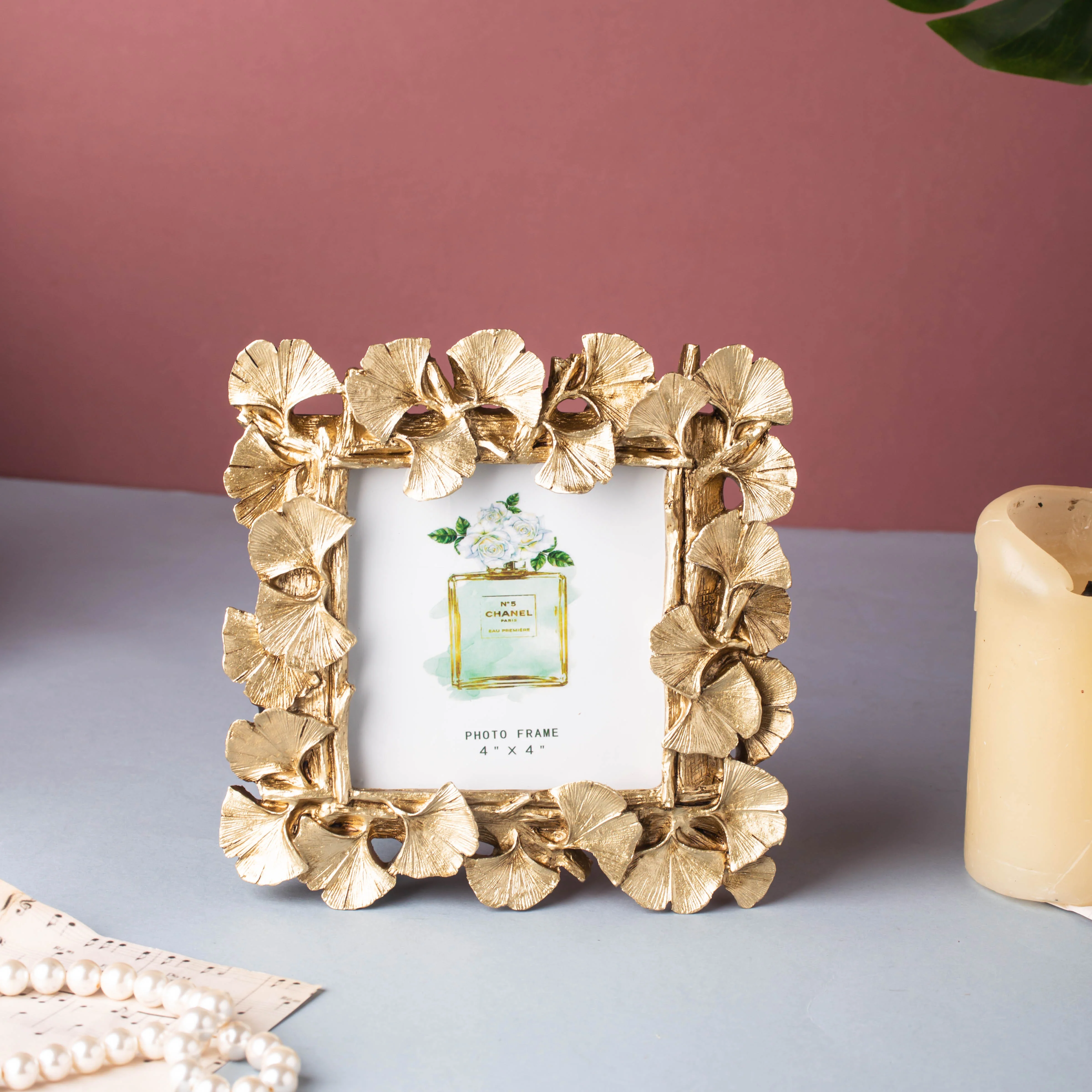 MAGNIFIQUE Leaf Photo Frame - Gold (S) - Image 5