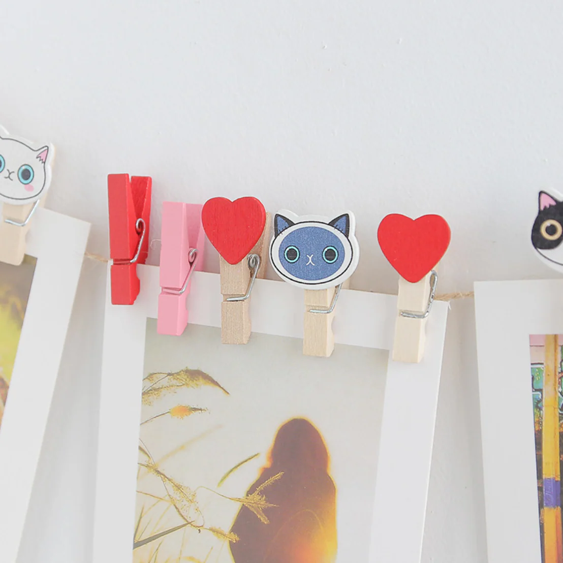Picture Hanging Clips - Image 3