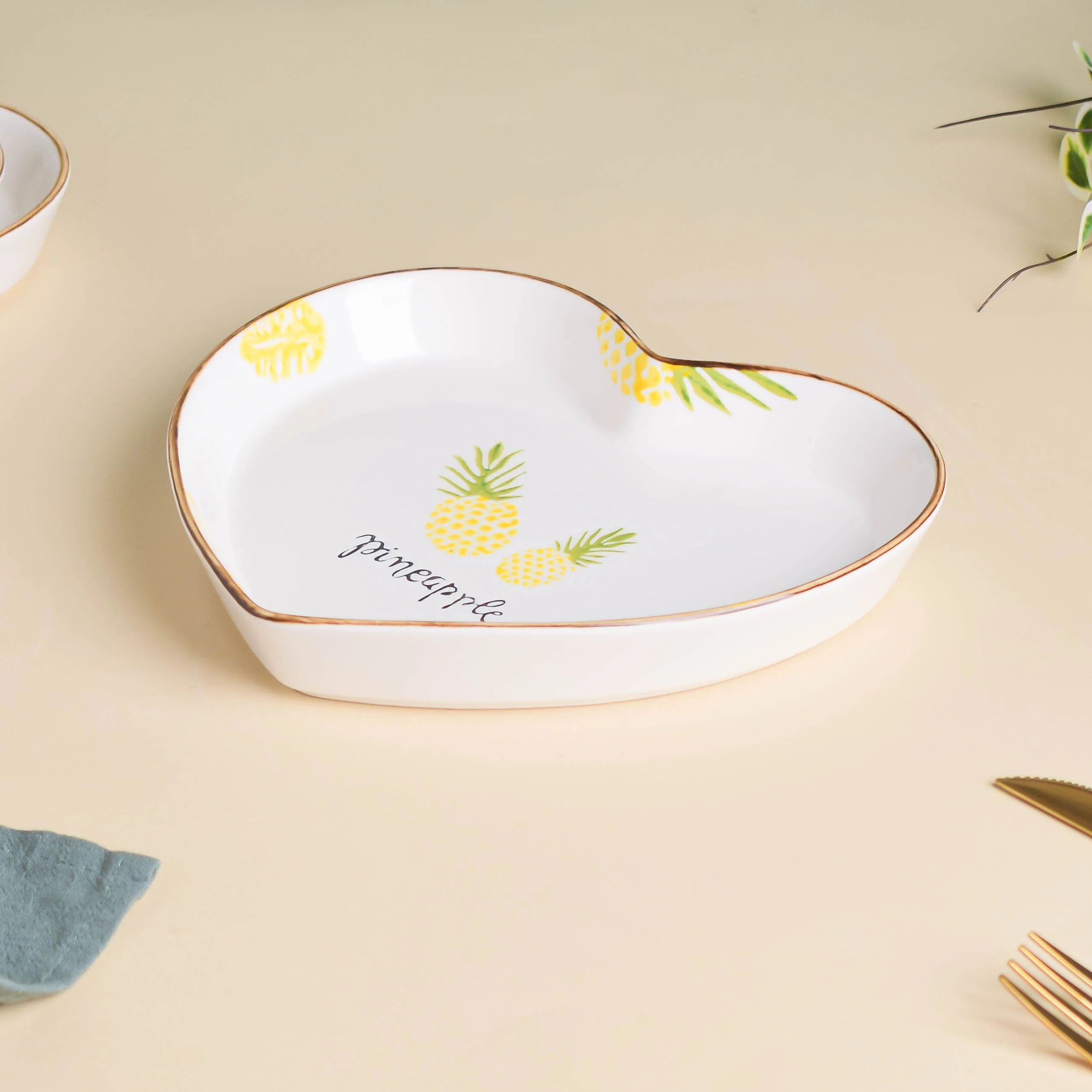 Pineapple Heart Plates Set of 5 - Image 11