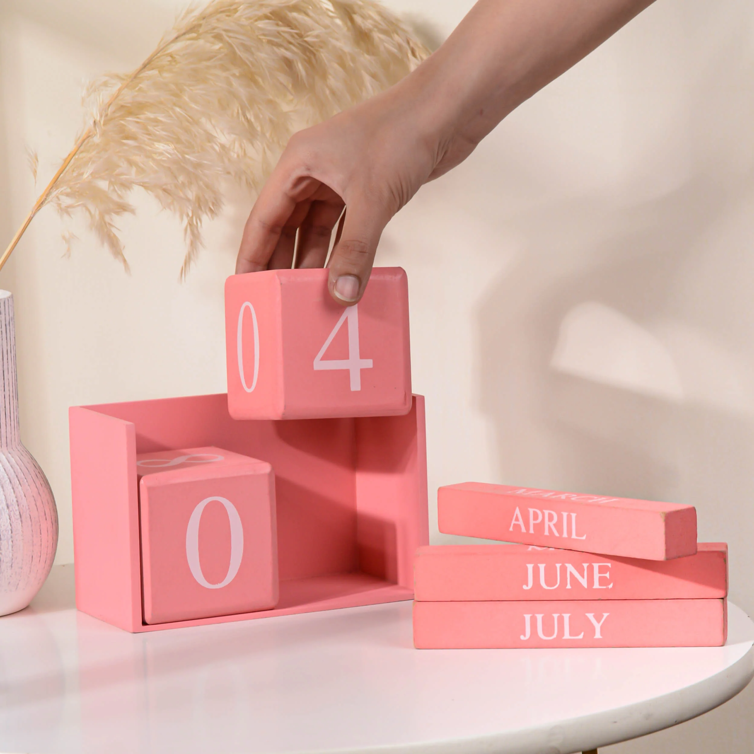 Pink Wooden Table Calendar - Image 3