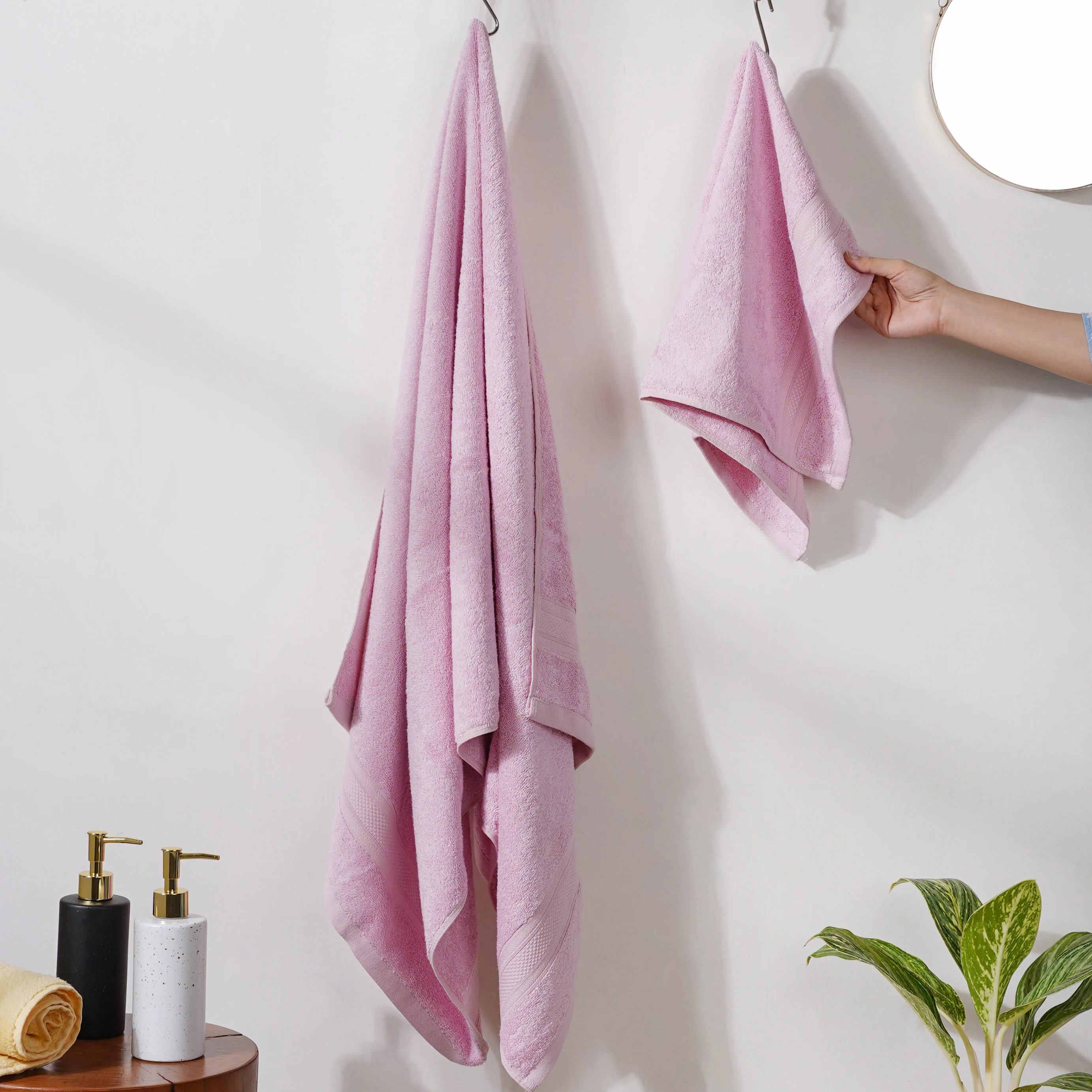 Plushy Bamboo Towel Set of 2 Pink - Image 2