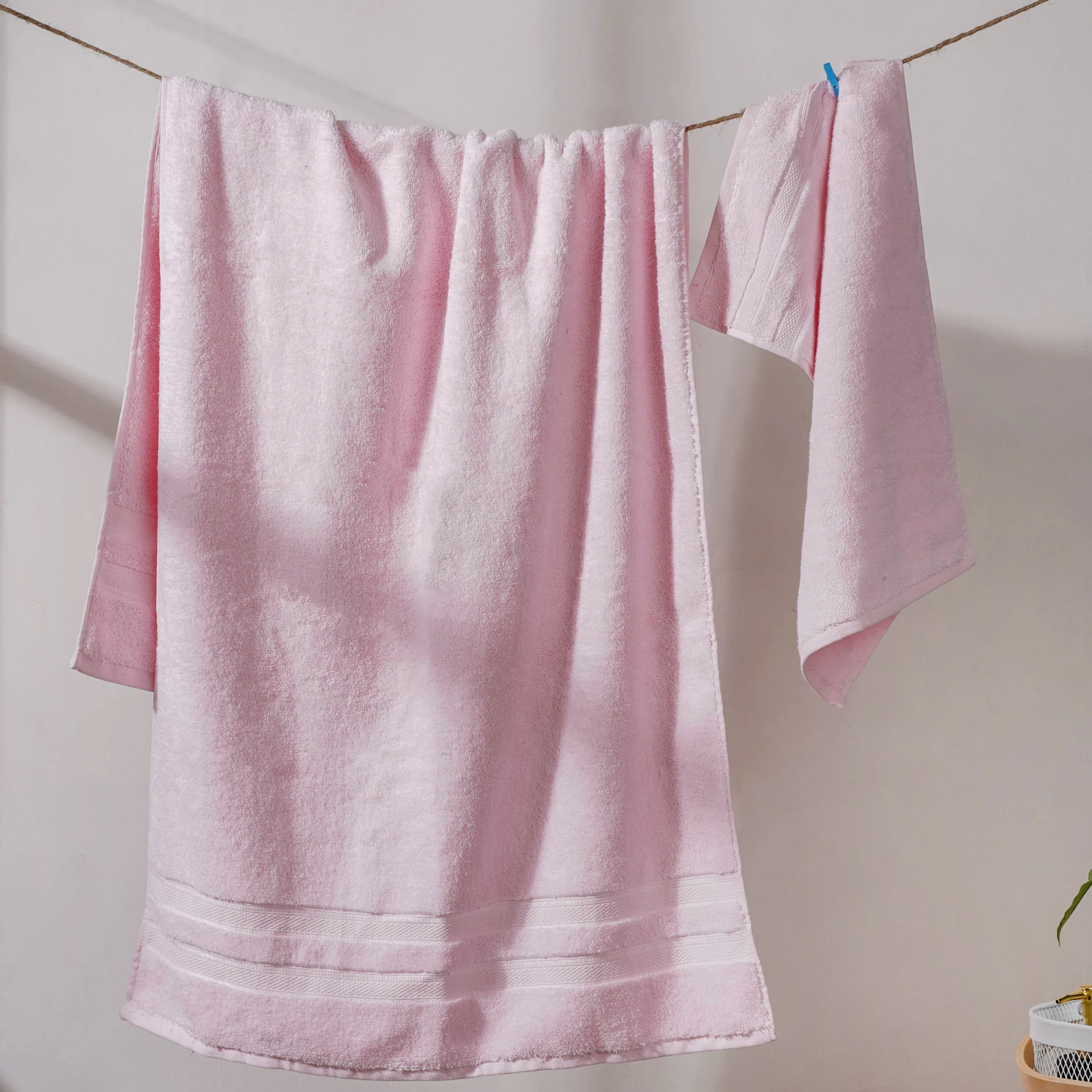 Plushy Luxe Pink 100% Cotton Towel Set of 2 - Image 9