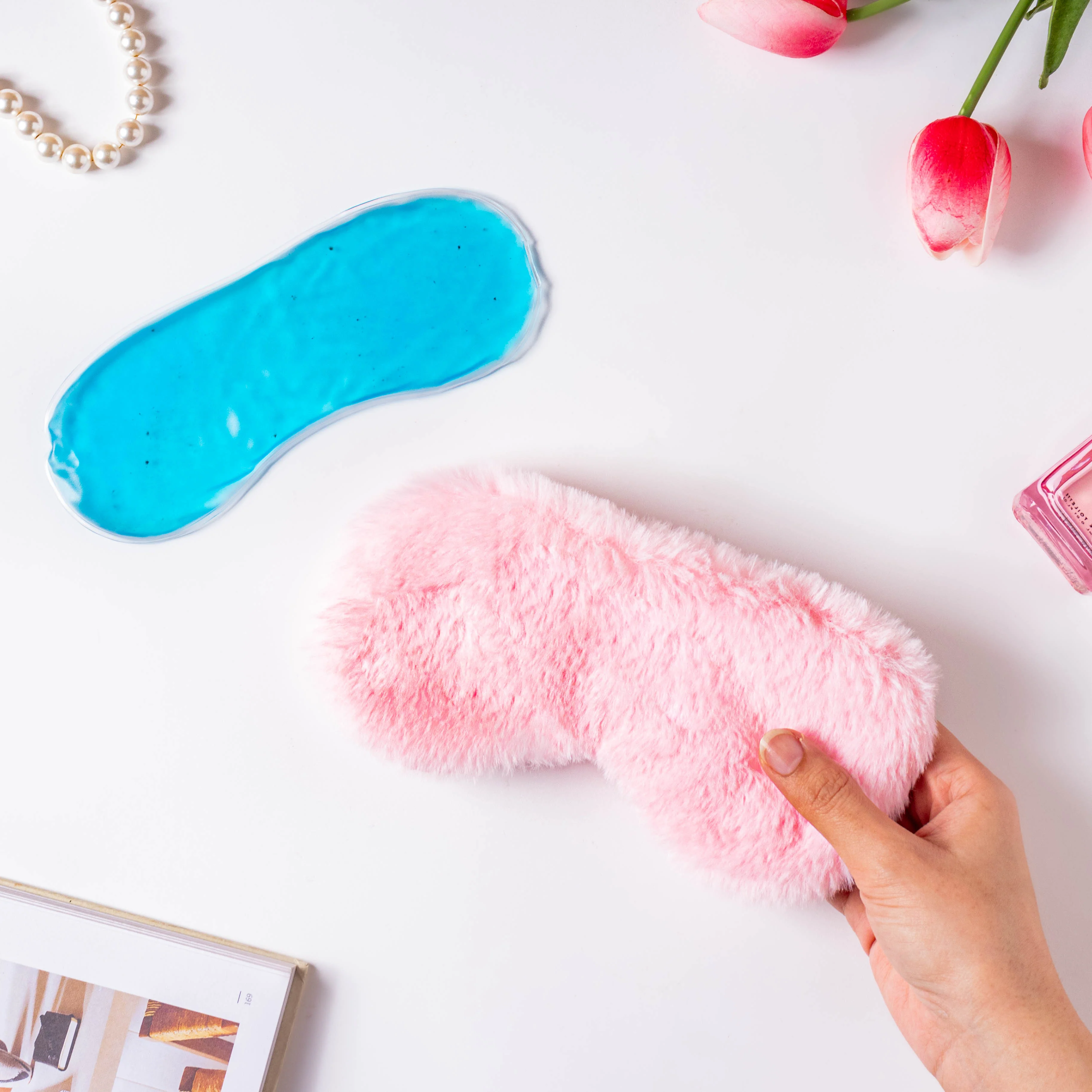Plushy Pink Sleep Mask With Coolant Gel - Image 2