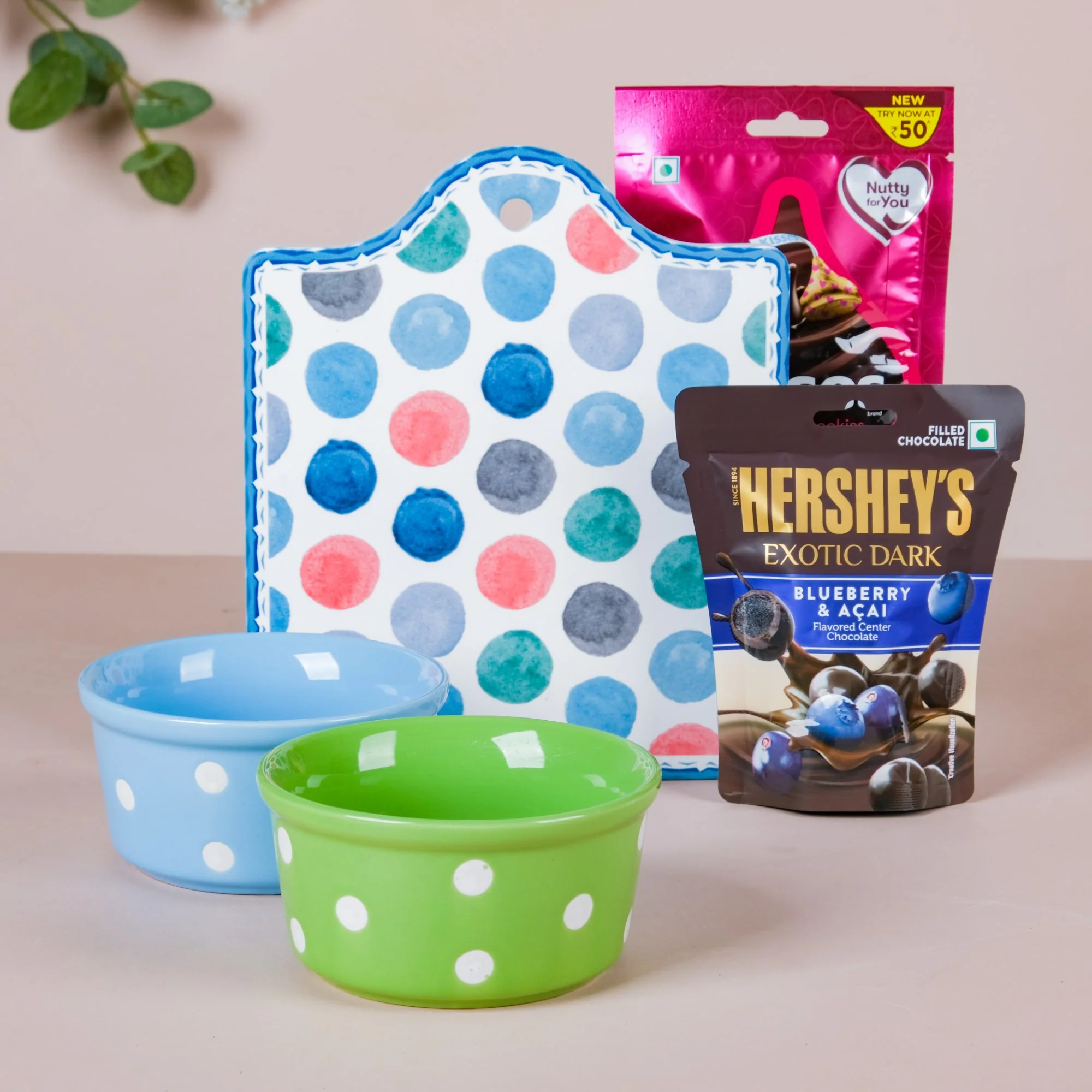 Polka Dot Bowls With Platter Snacktime Gift Hamper Set Of 5 - Image 3