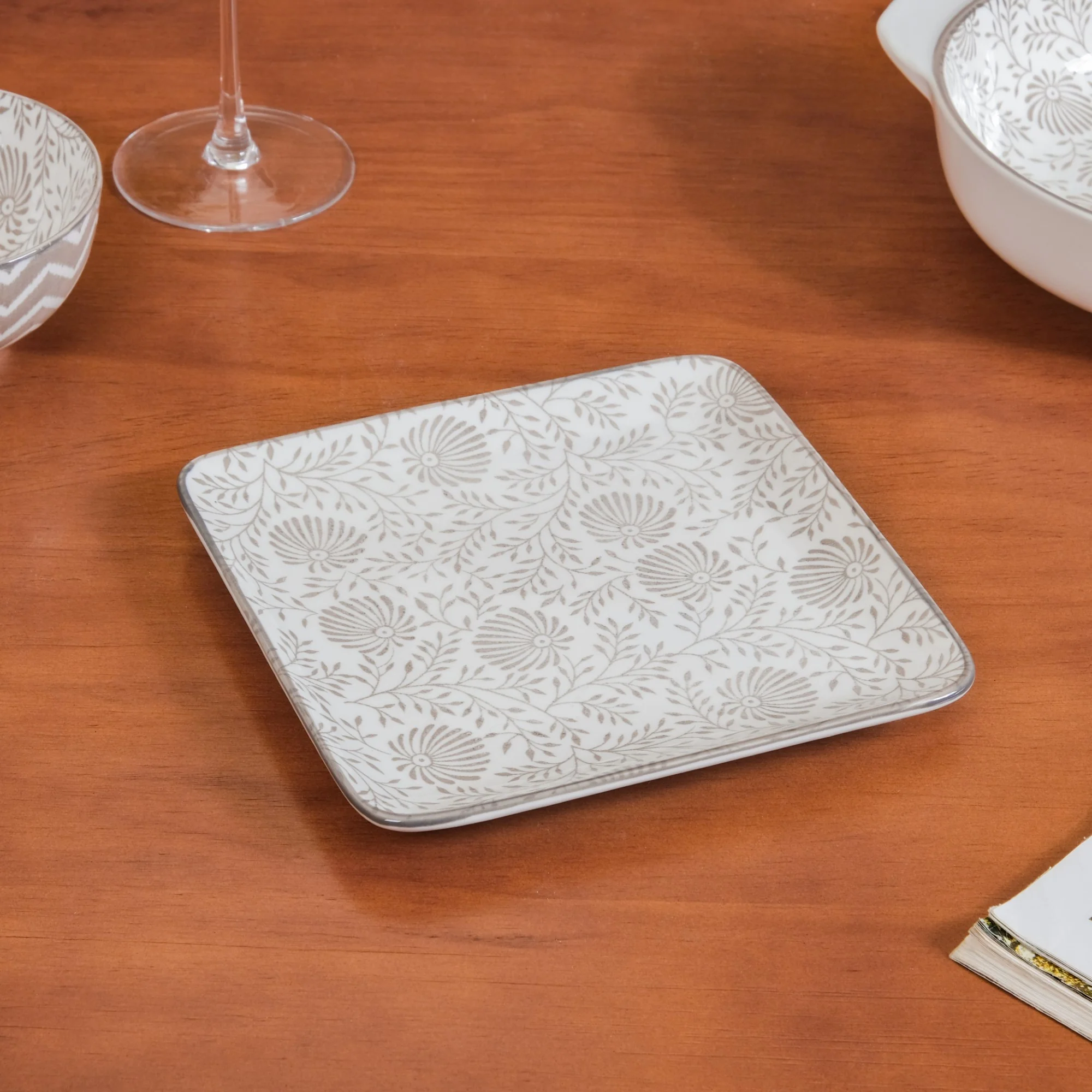 Printed Square Plates 24 Piece Dinner Set For 6 - Image 9