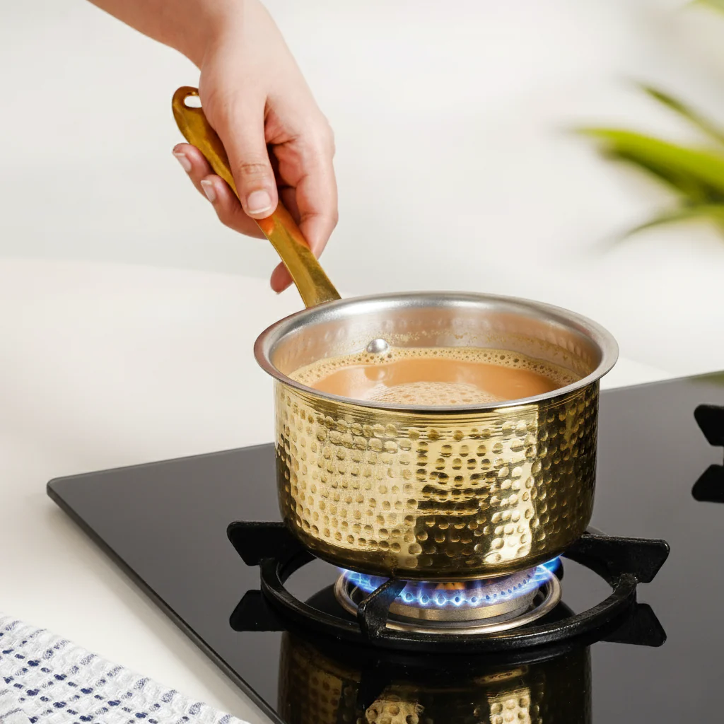 Pure Brass Hammered Saucepan 1200ml - Image 3