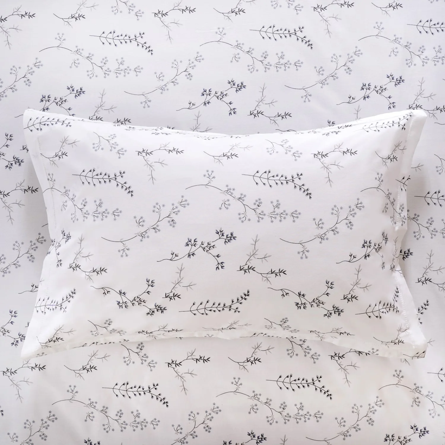Pure Cotton Bedsheet And Pillowcase Set 180 TC Soothing Soft King Sized 275x275 cm - Image 3