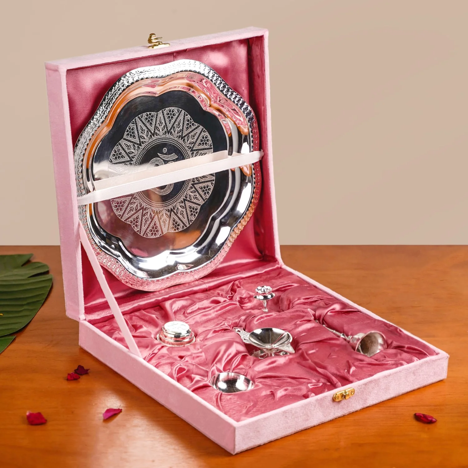Pushpanjali Offering Pooja Thali Set Of 6 - Image 3