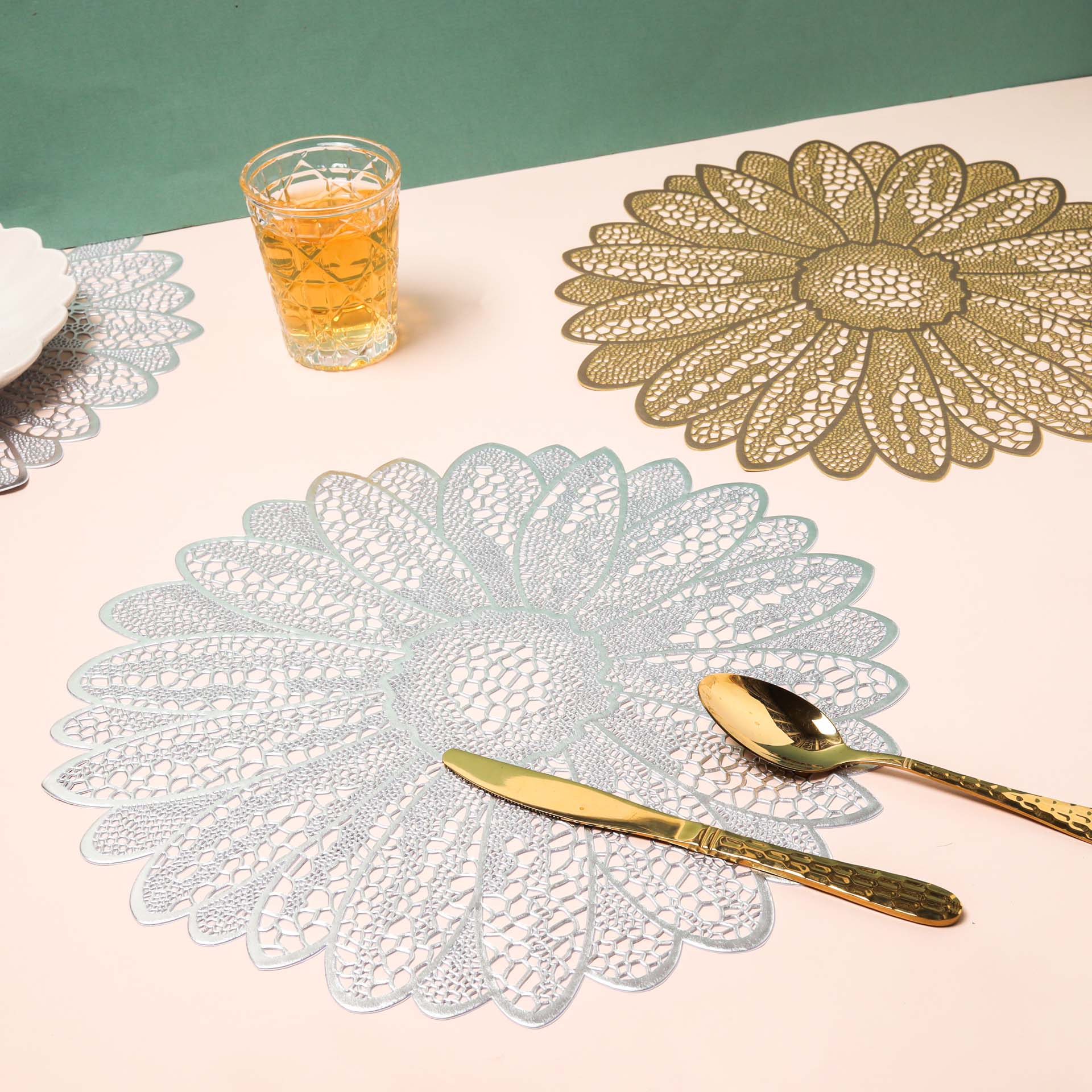 PVC Floral Placemat Set of 2 - Image 2