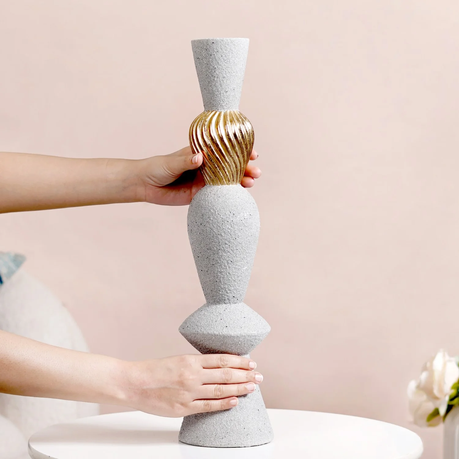 Quartz Sand Finish Texture Pole Showpiece - Image 2