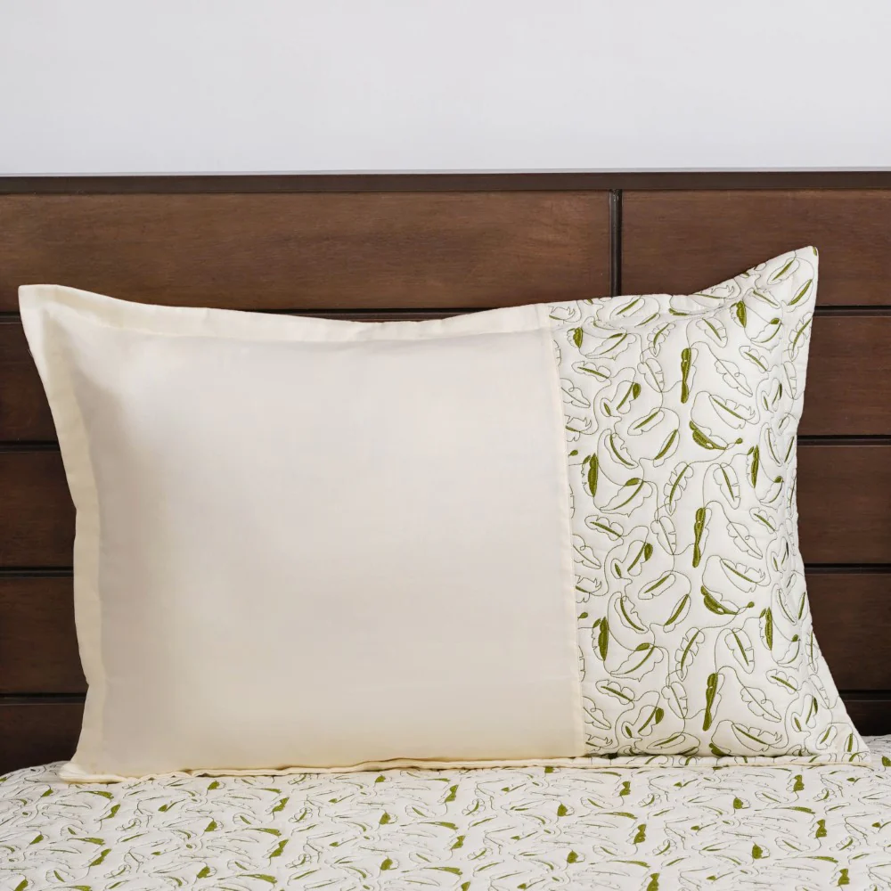Quilted King Size Bed Cover Off-White - Image 4
