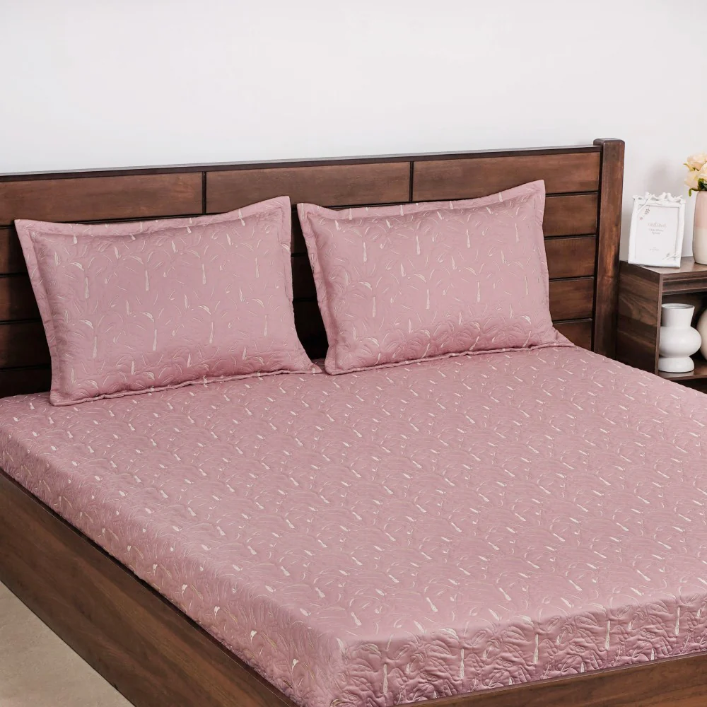 Quilted Leaf Pattern Bed Cover King Size Pink - Image 8