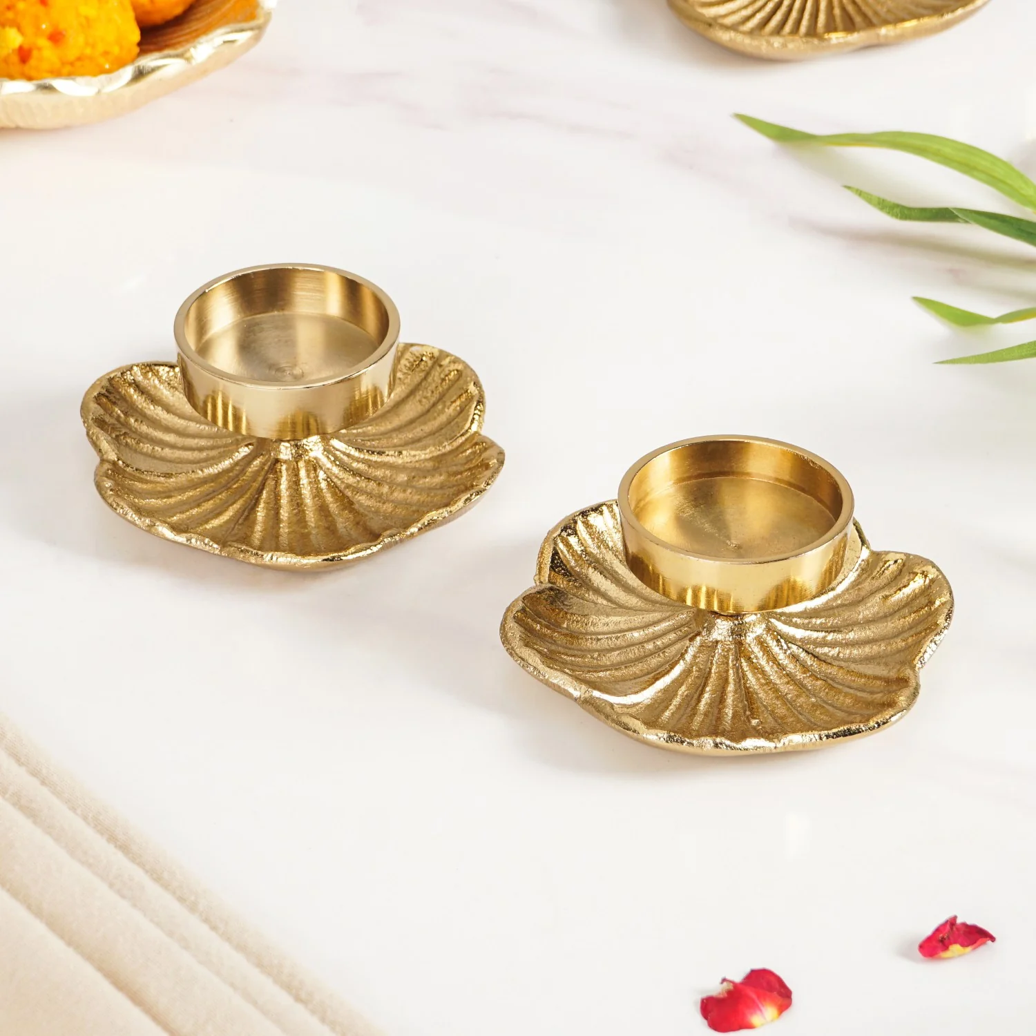Radiant Bloom Aluminium Tealight Holder Set Of 2 In Festive Gift Box - Image 10