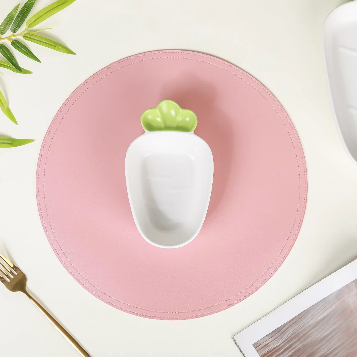 Radish Snack Dish White 300 ml