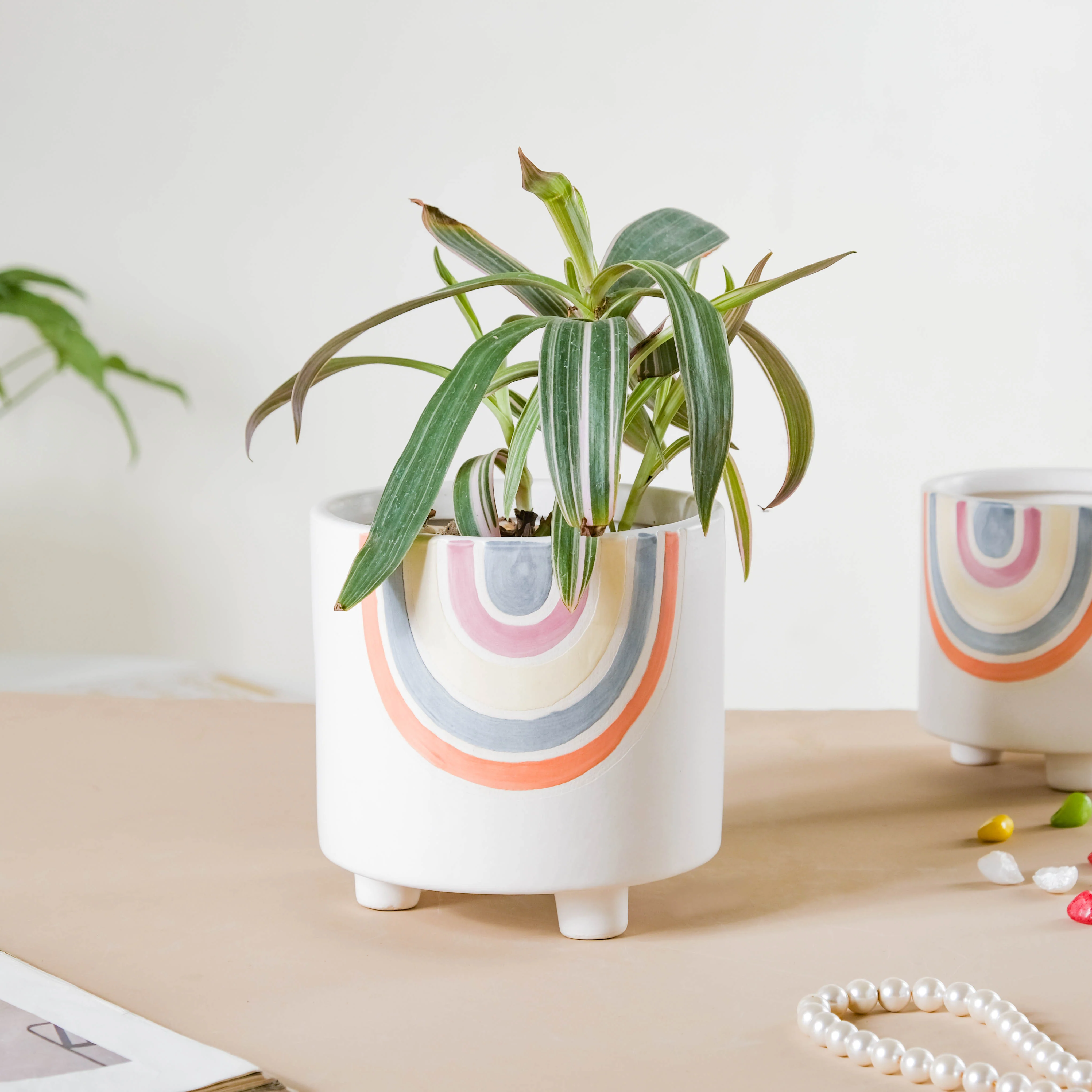 Rainbow Round Pot Medium - Image 3