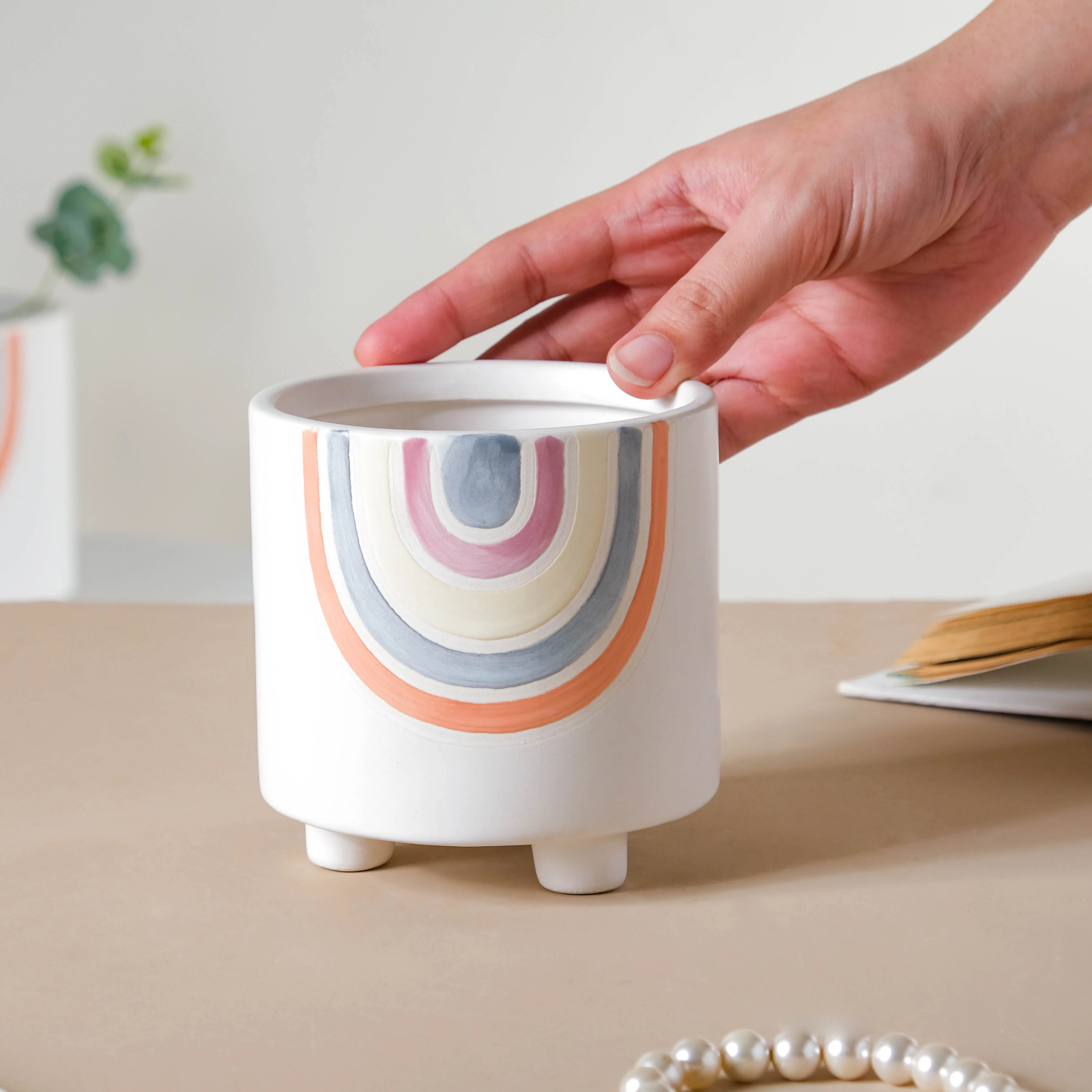 Rainbow Round Pot Small - Image 4
