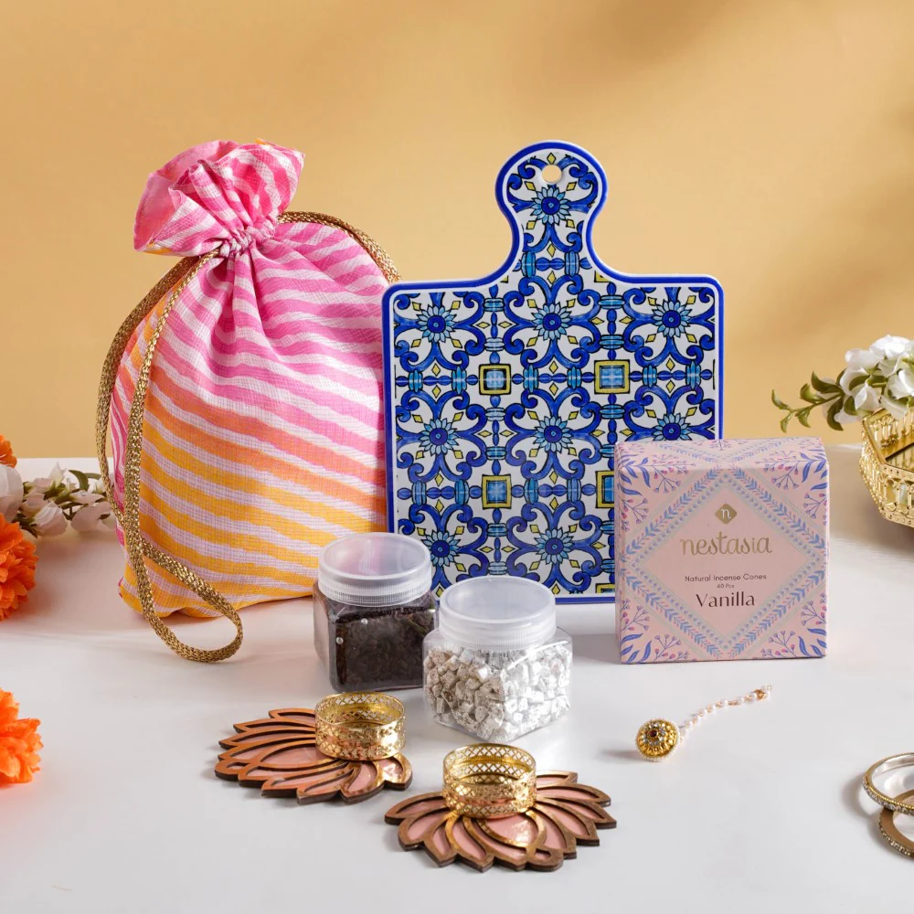 Rajasthani Wedding Gift Hamper Set Of 8 - Image 2