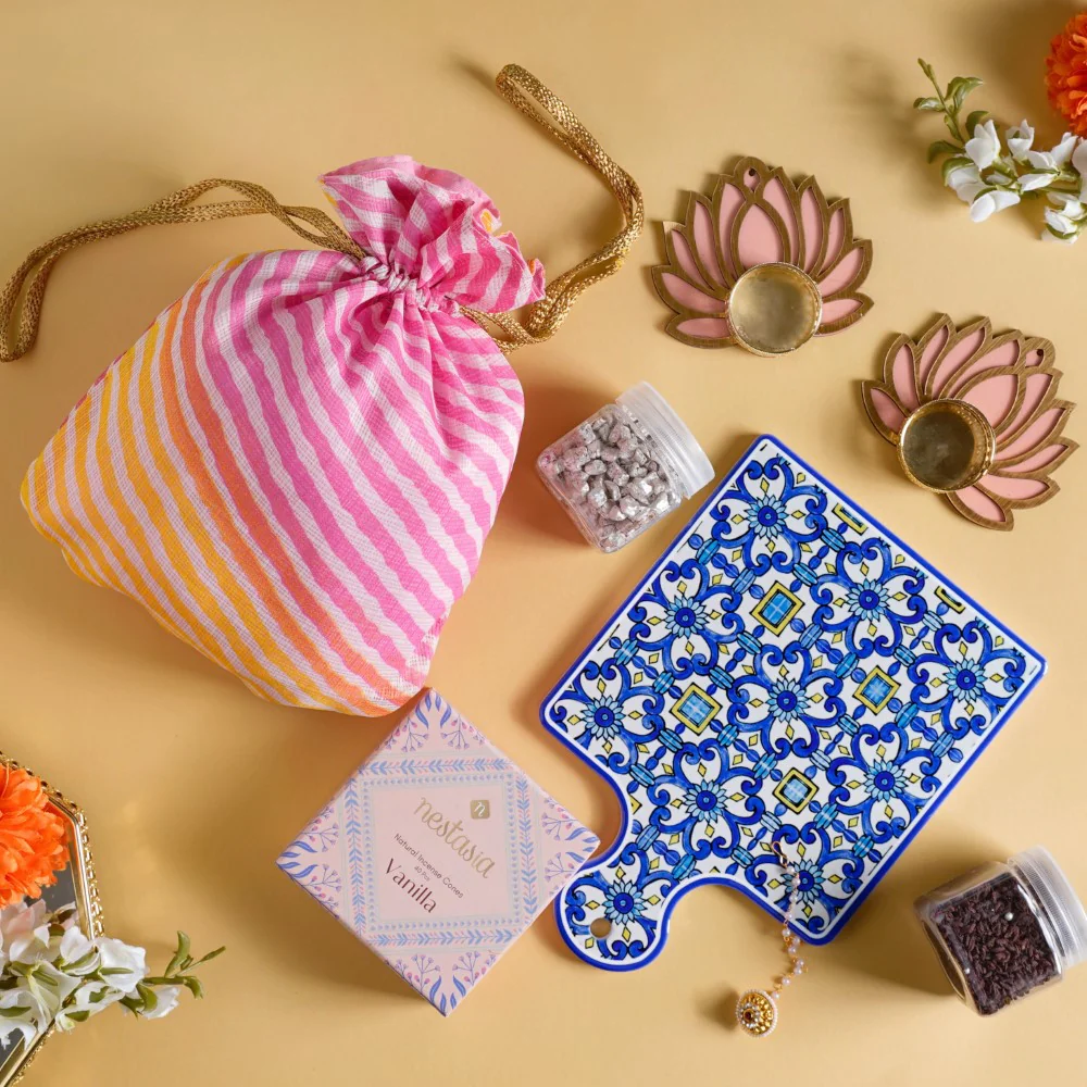 Rajasthani Wedding Gift Hamper Set Of 8 - Image 4
