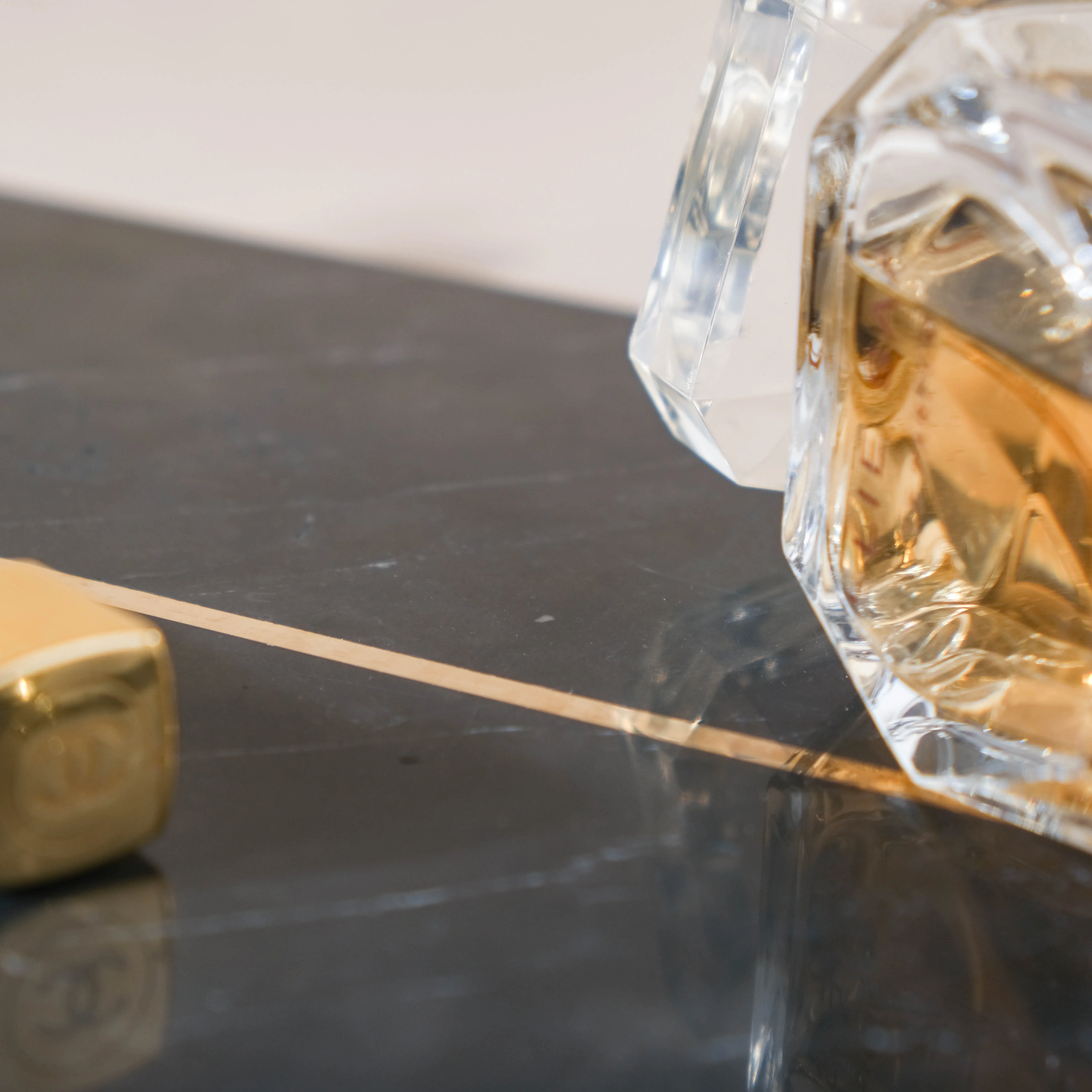 Rectangle Marble Tray With Metal Handle - Image 8