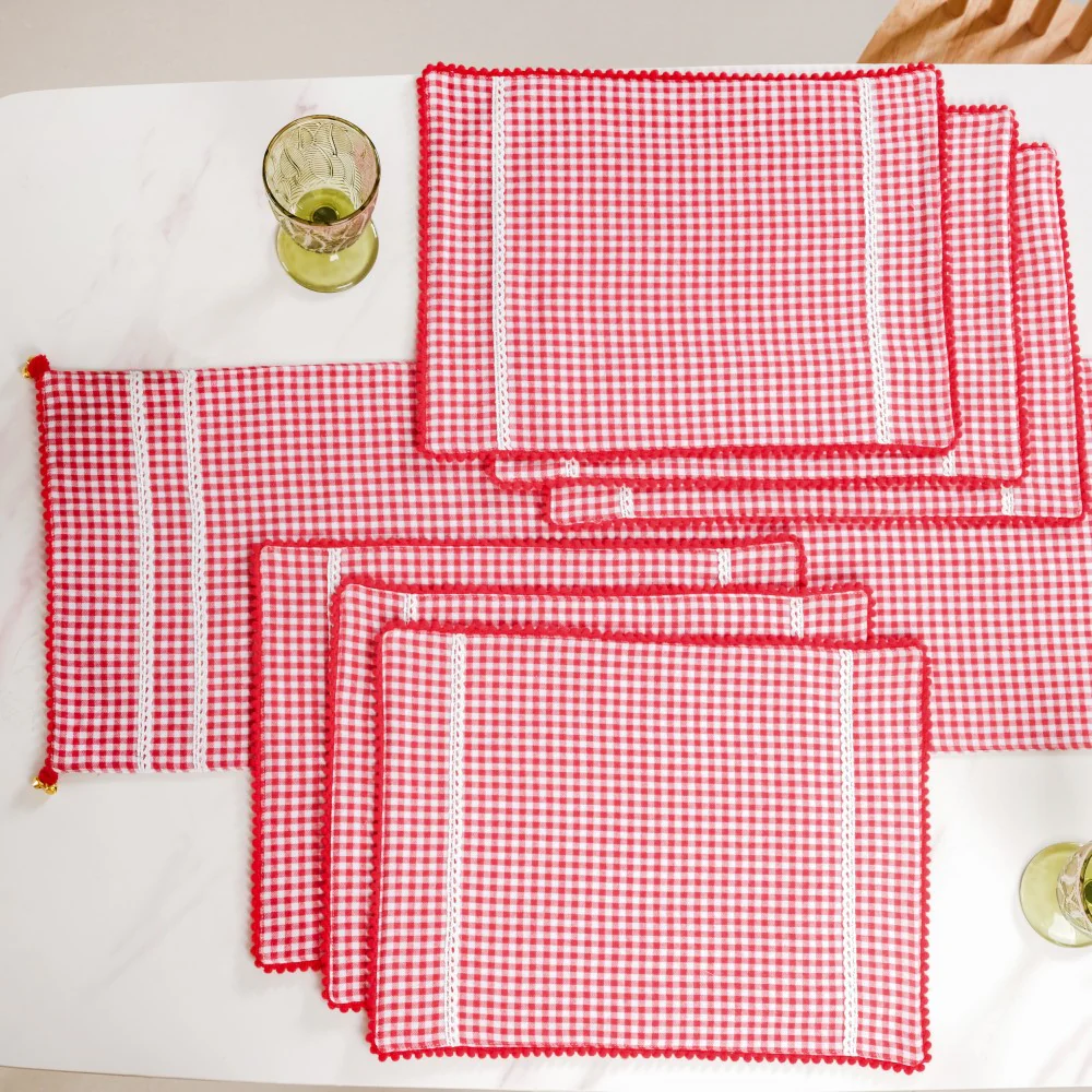 Red Checkered Cotton Table Runner With 6 Table Mats - Image 2