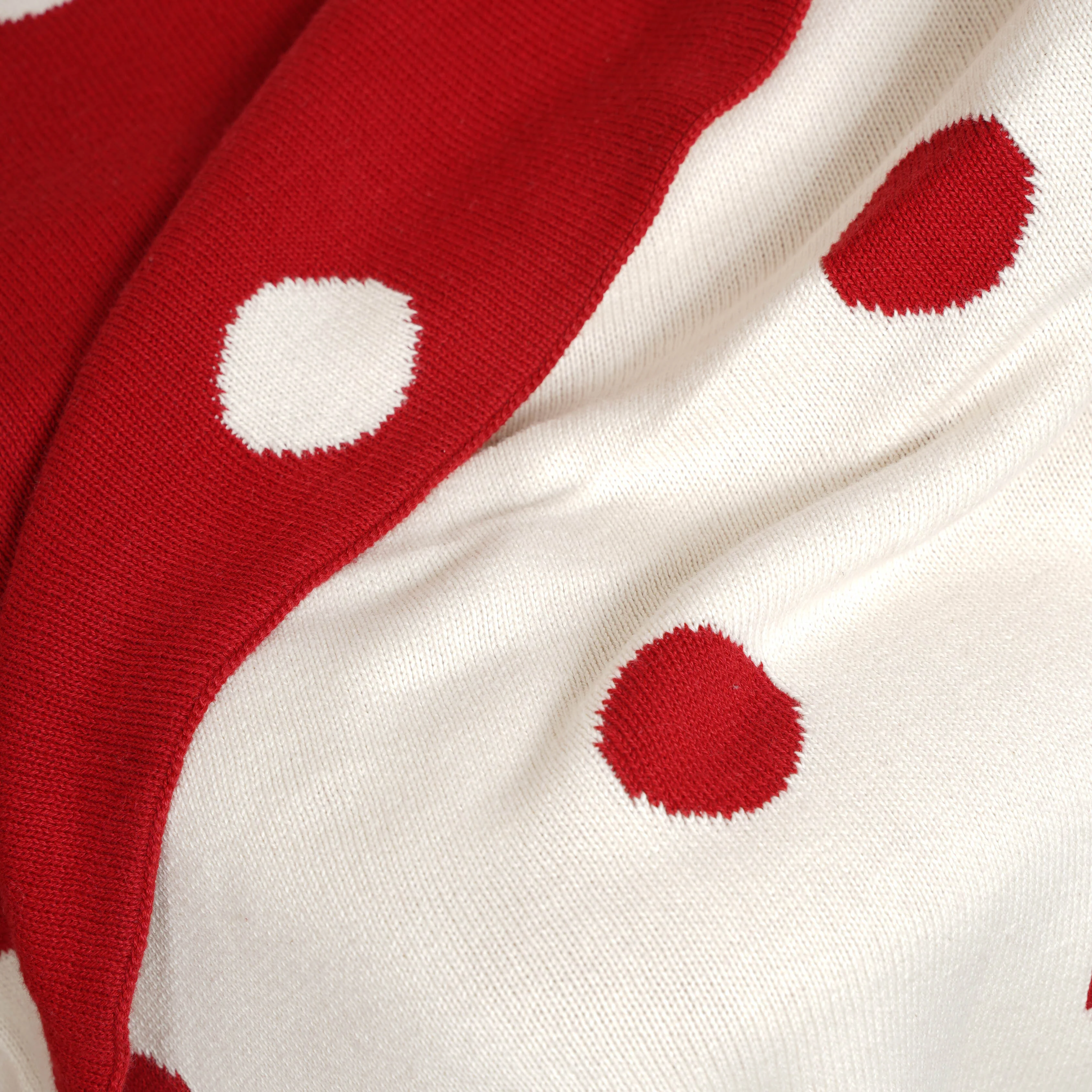 Red Throw - Image 11