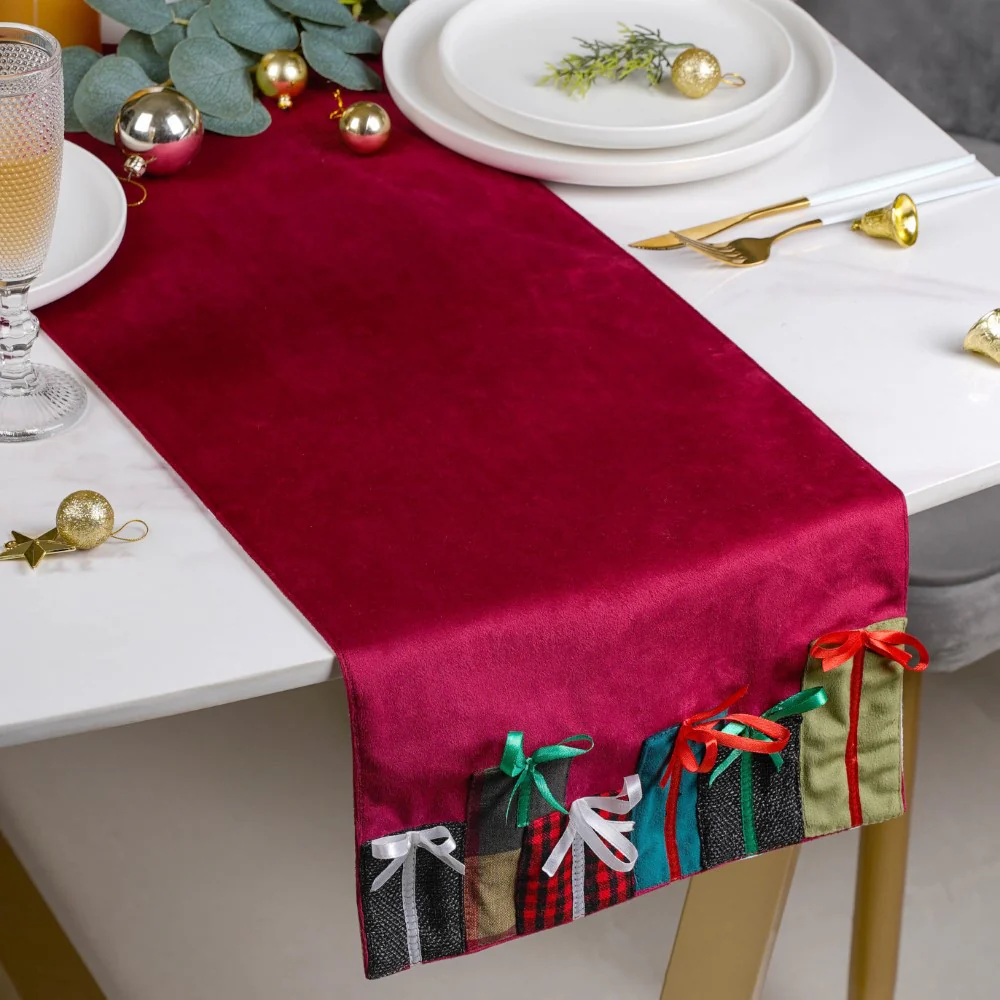 Red Velvet Gifts Table Runner 72 X 13 Inch - Image 5