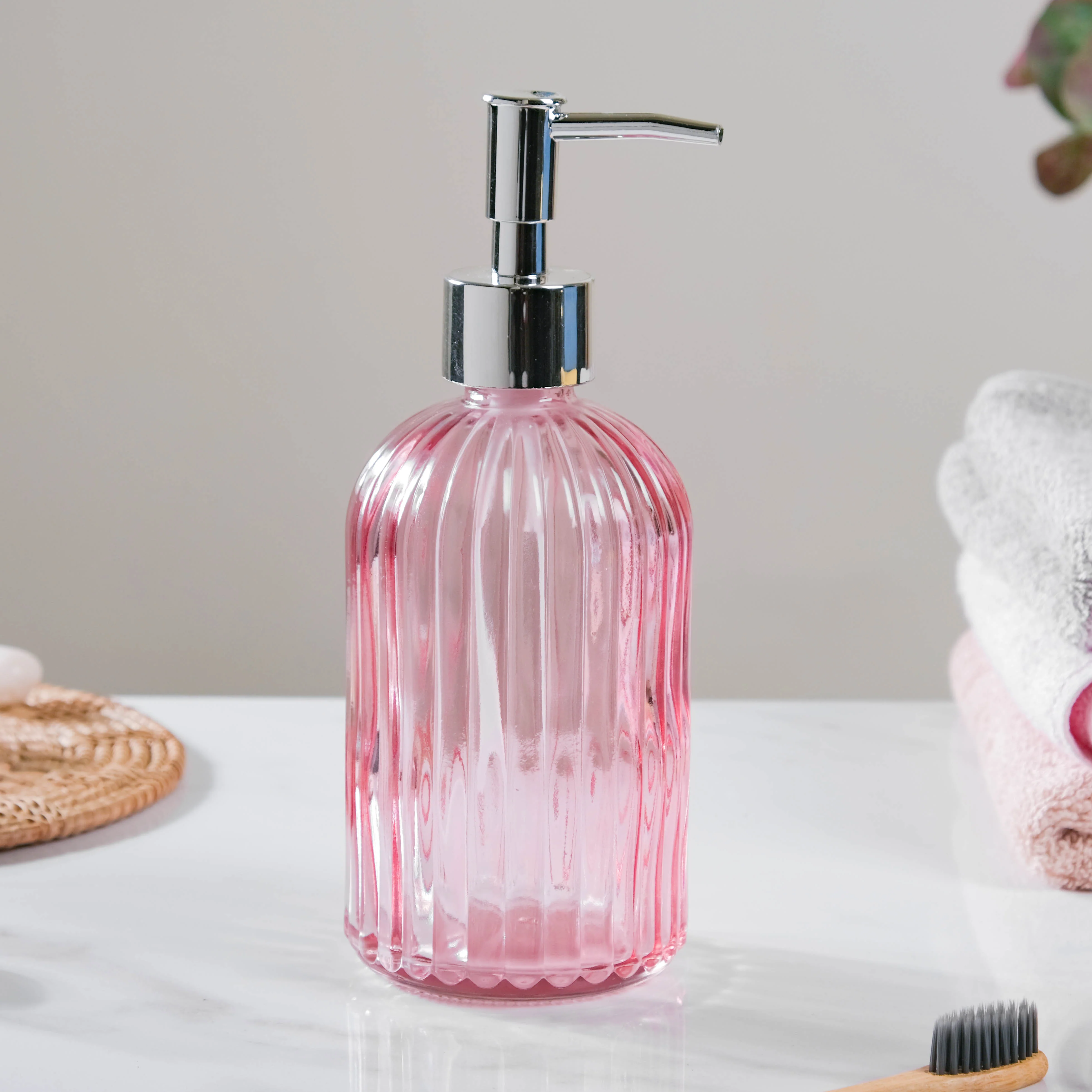 Regal Pink Glass Dispenser With Nozzle - Image 3