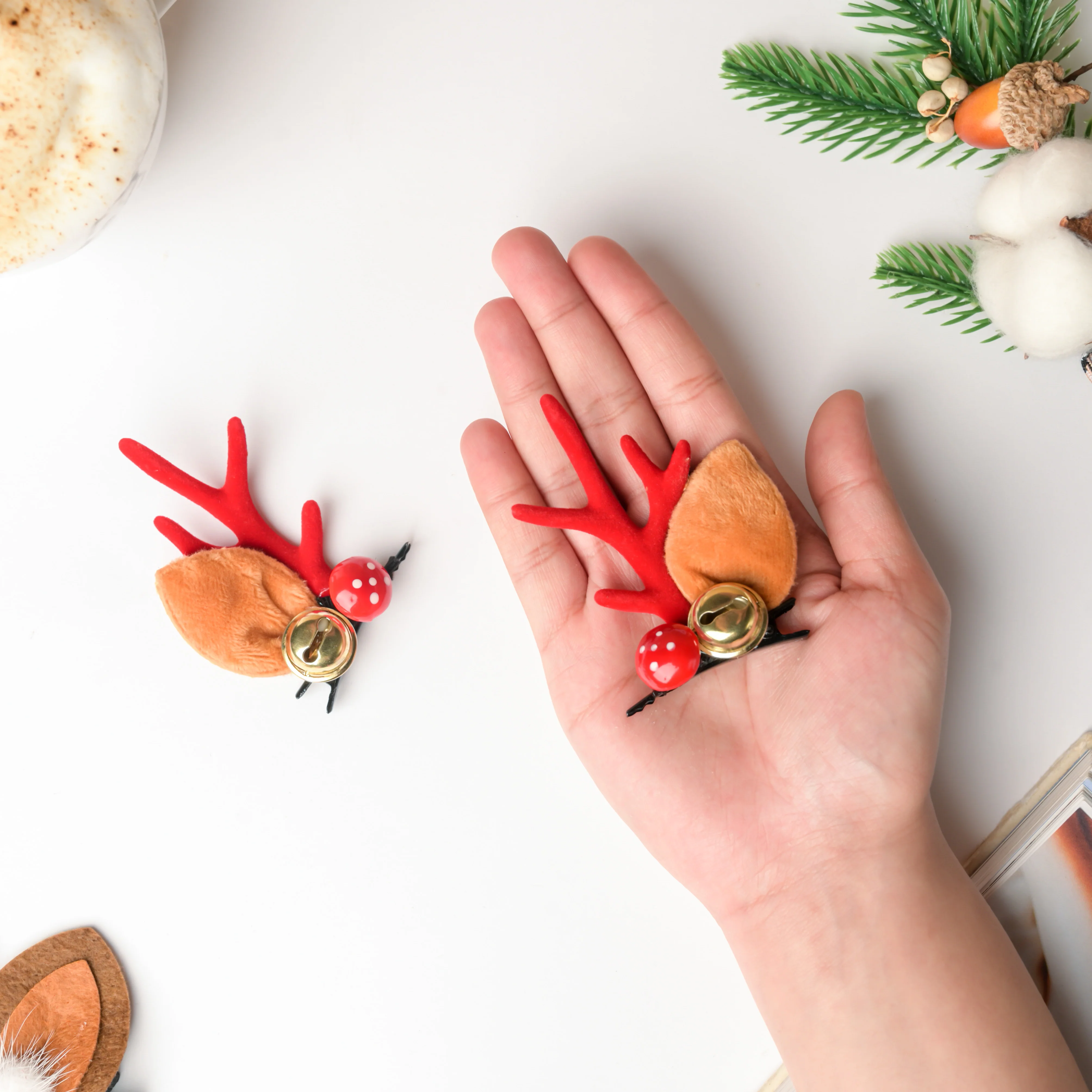 Reindeer Christmas Bell Hairclip Set of 2 - Image 3