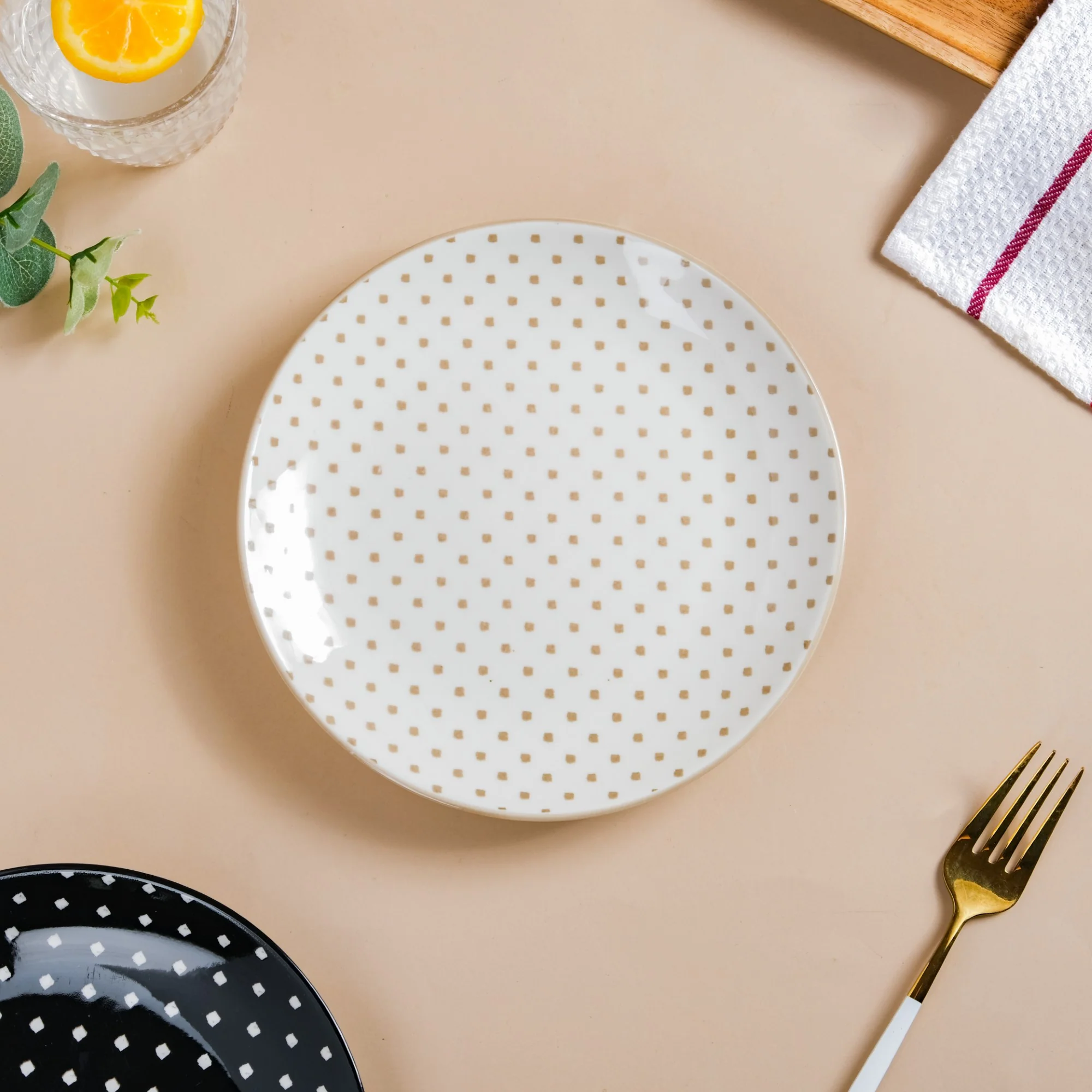 Retro White Ceramic Snack Plate 7.5 Inch Set Of 2 - Image 6