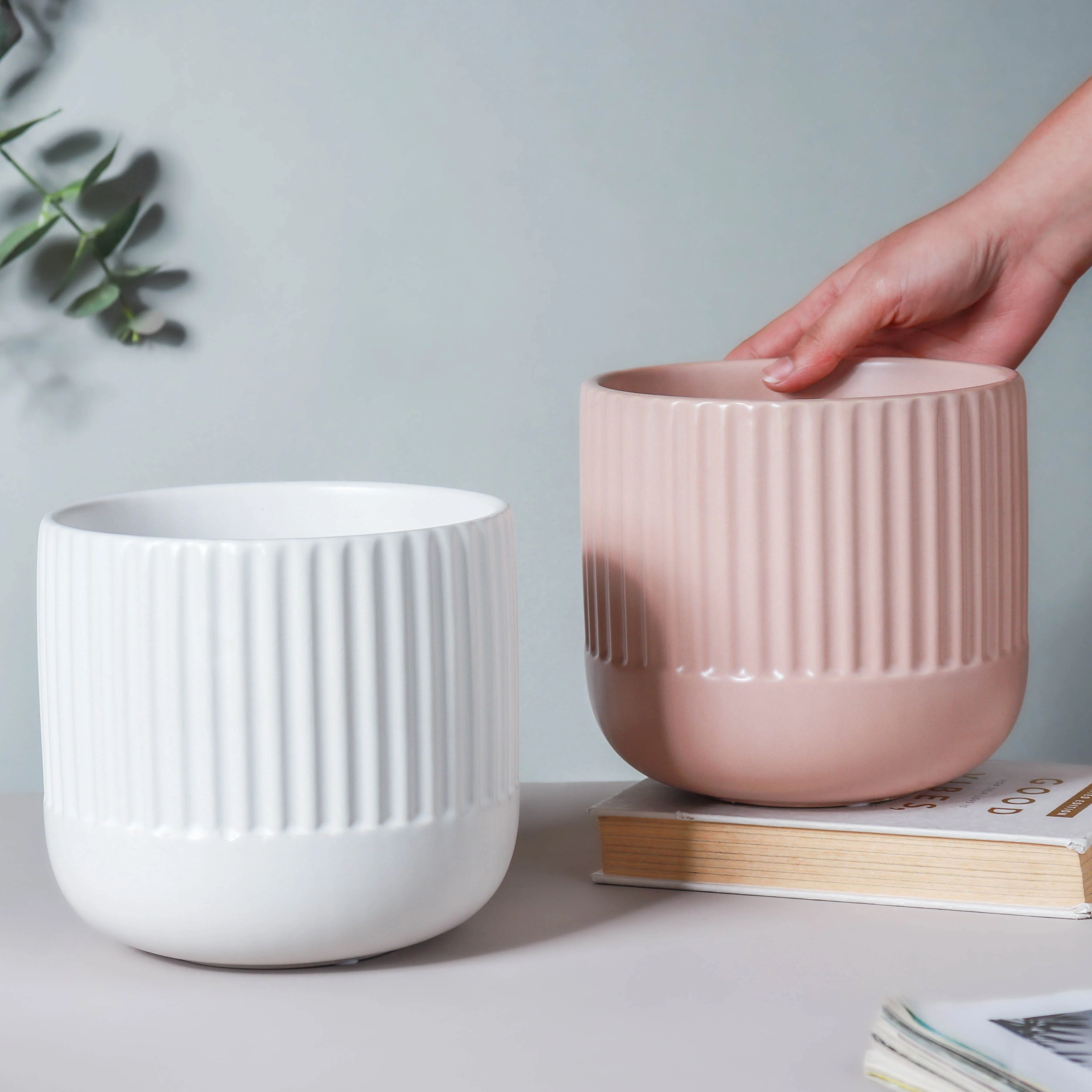 Ribbed Flower Pot - Image 2