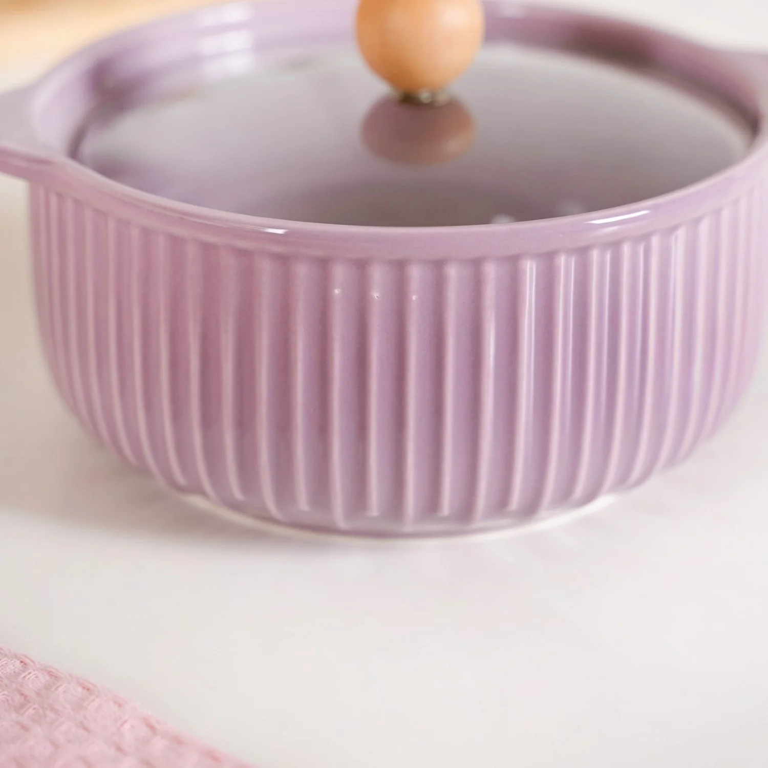 Ribbed Multifunctional Serving Bowl With Lid 950ml - Image 7