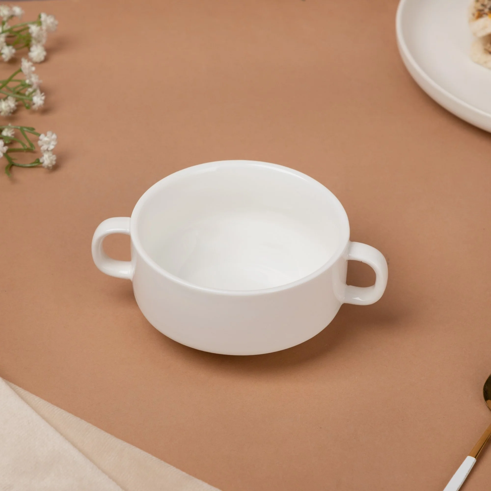 Riona Ceramic Soup Bowl With Handle White - Image 7