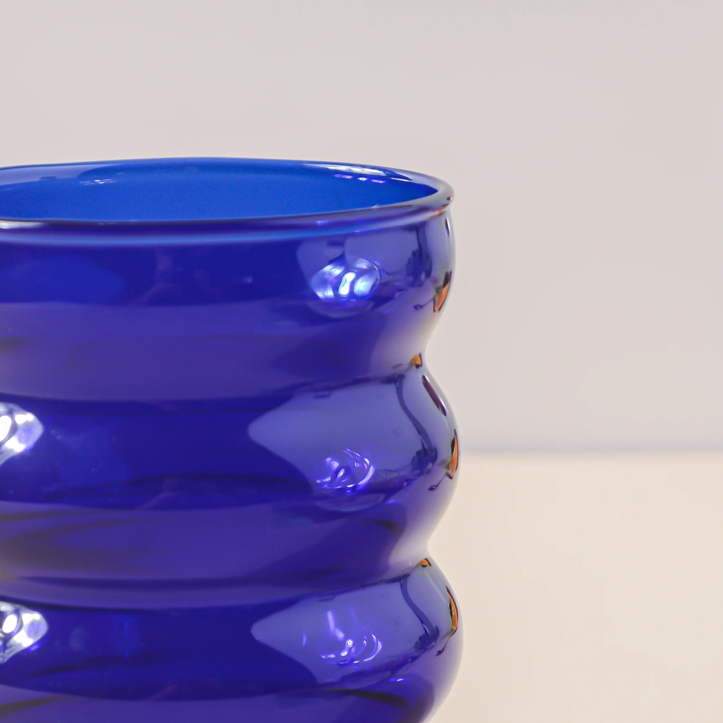 Ripple Puffy Glass Blue - Image 5