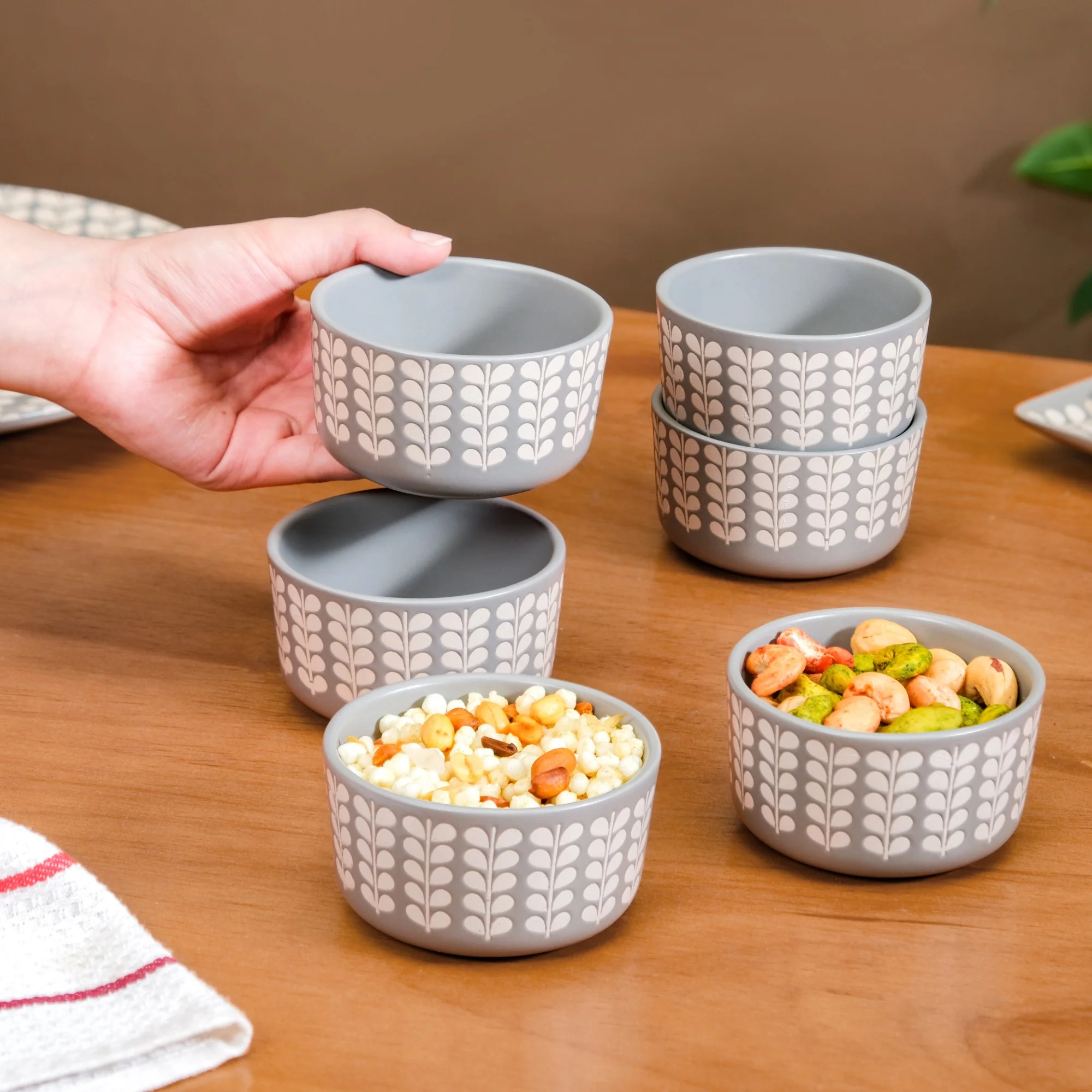 Robinia Ceramic Small Bowl Set of 6 200ml - Image 3