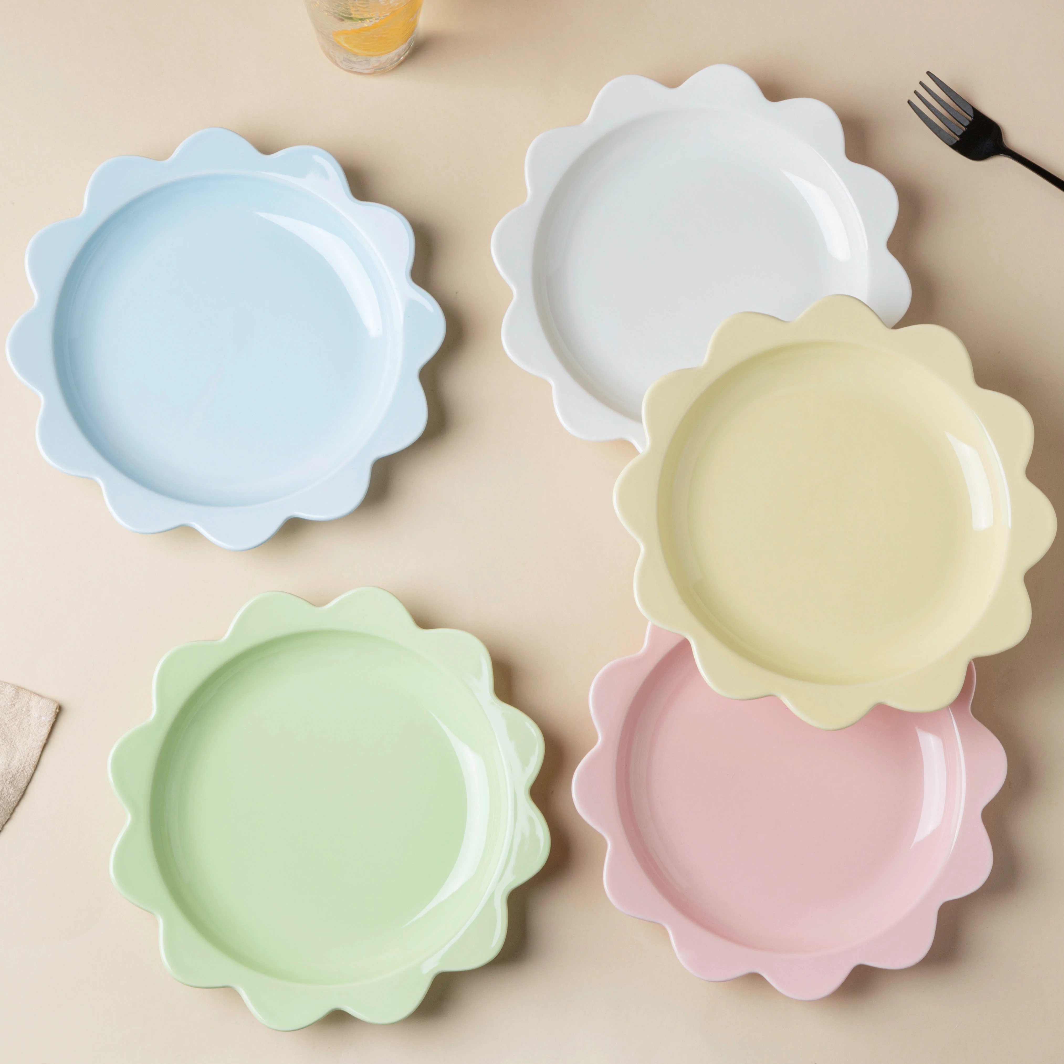 Rosette Ceramic Snack Plate Pink 8.5 Inch - Image 6