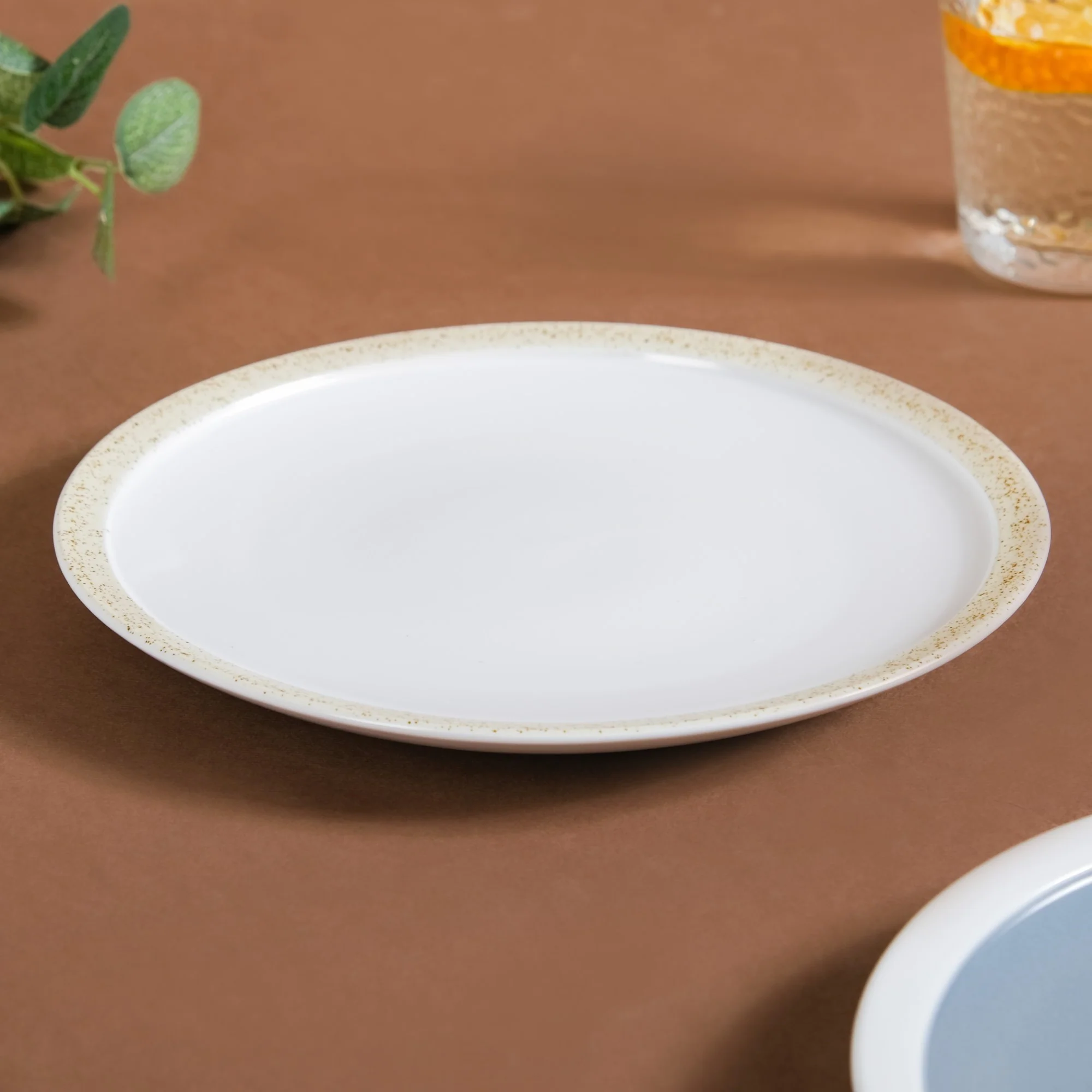 Round Breakfast Plate - Image 4