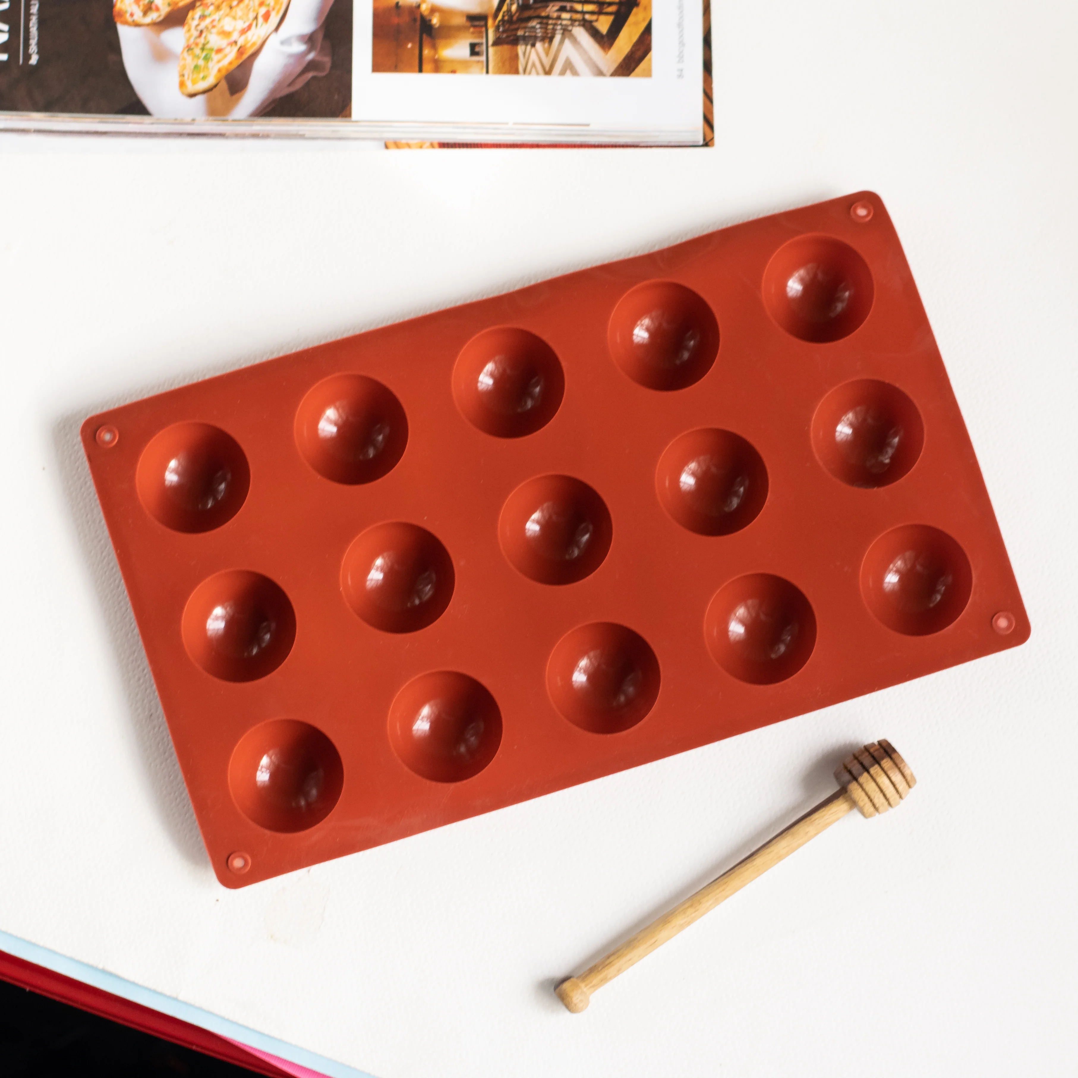 Round Chocolate Mould - Image 3