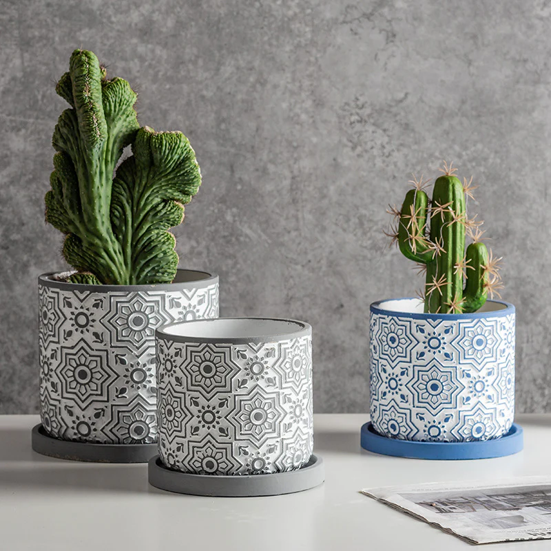 Round Geometric Floral Pot With Plate - Image 3