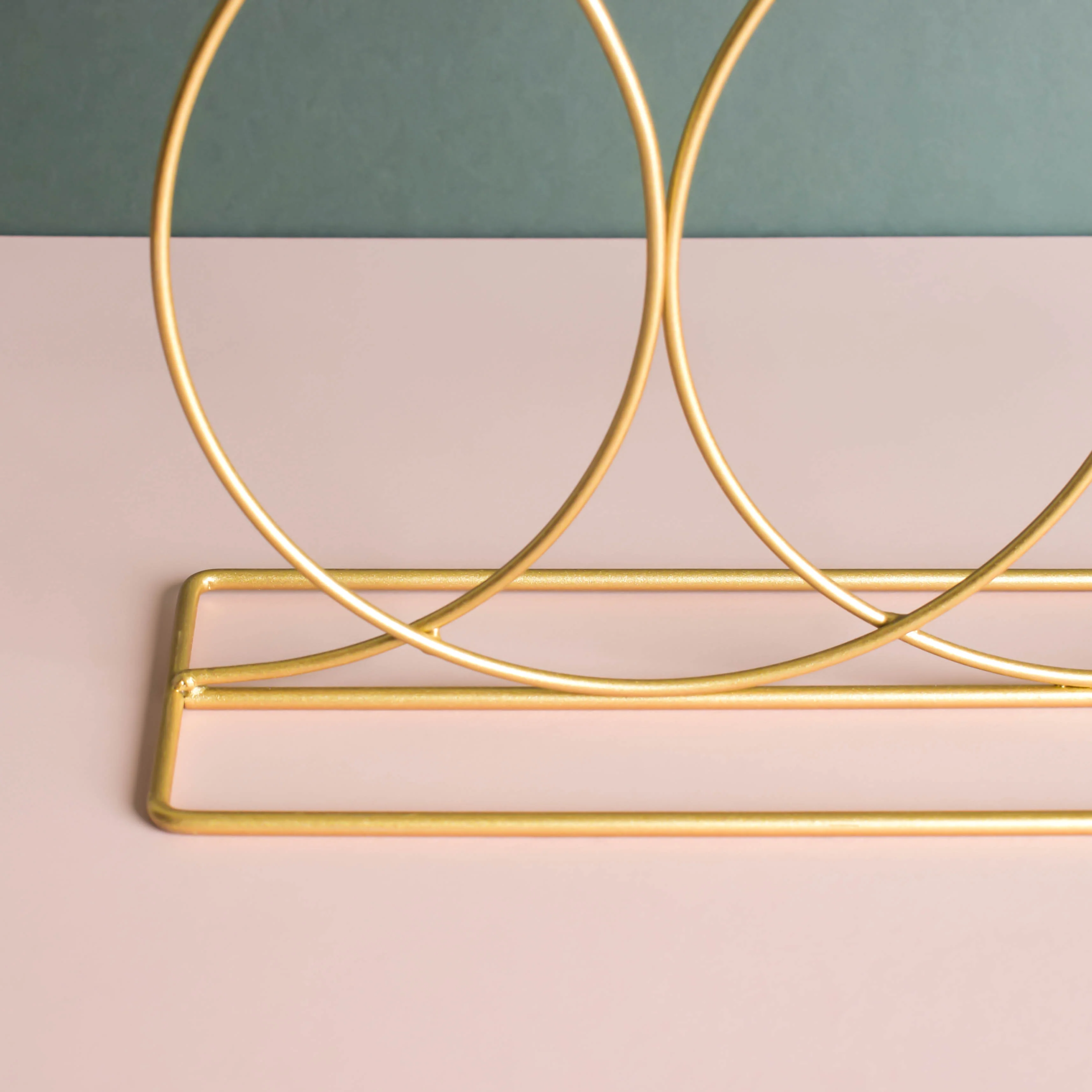 Round Modern Candle Stand - Image 5